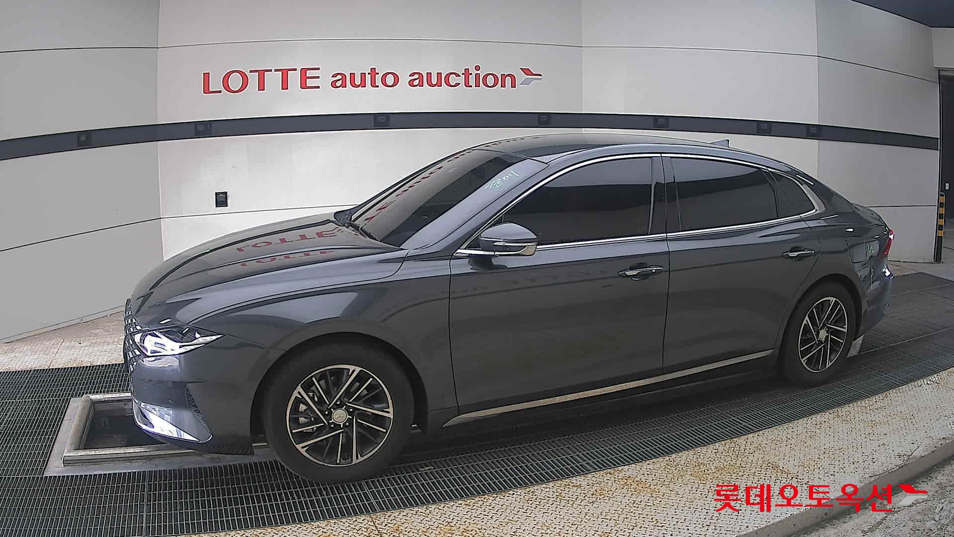 2021 - hyundai grandeur