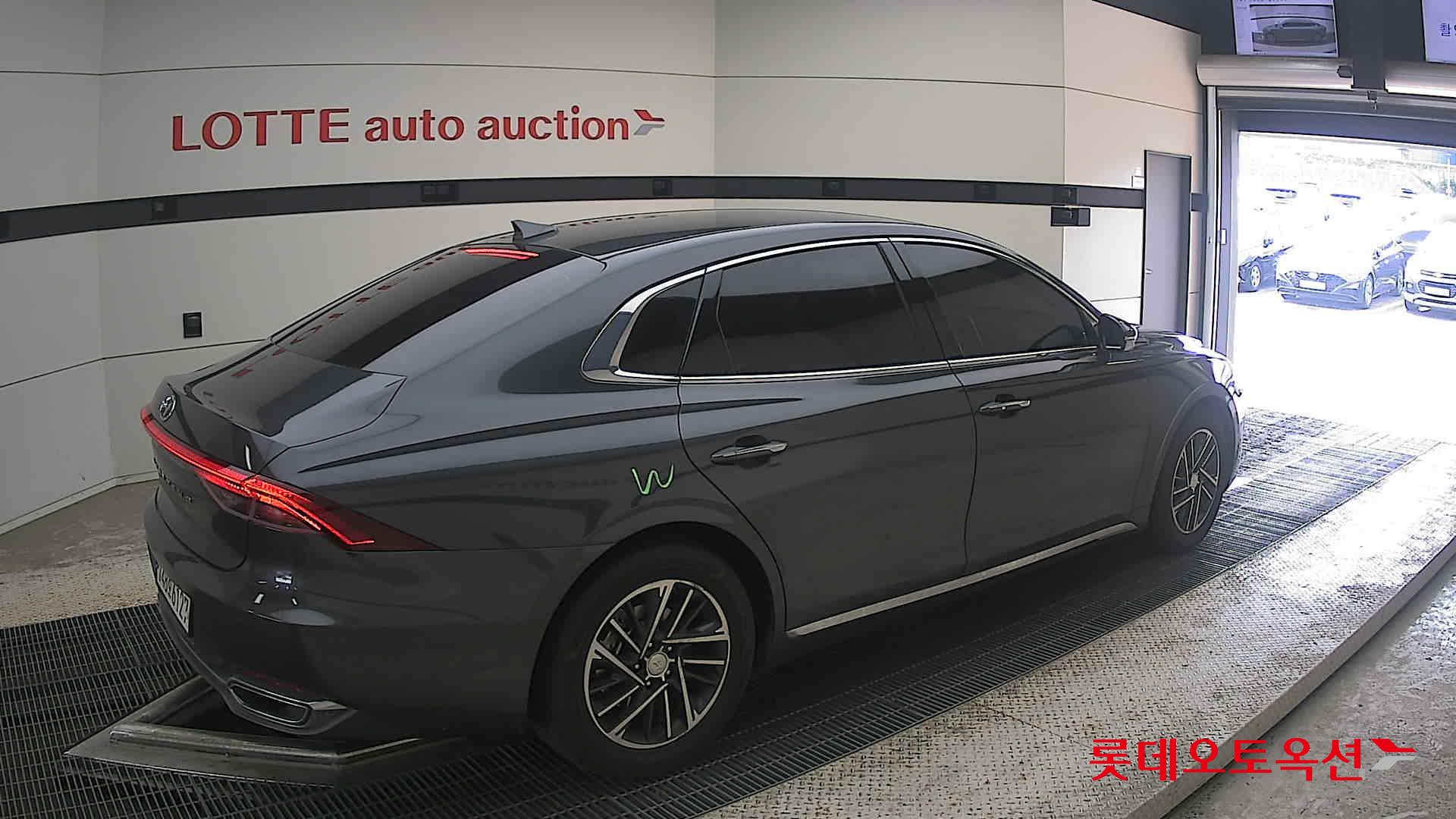 2021 - hyundai grandeur