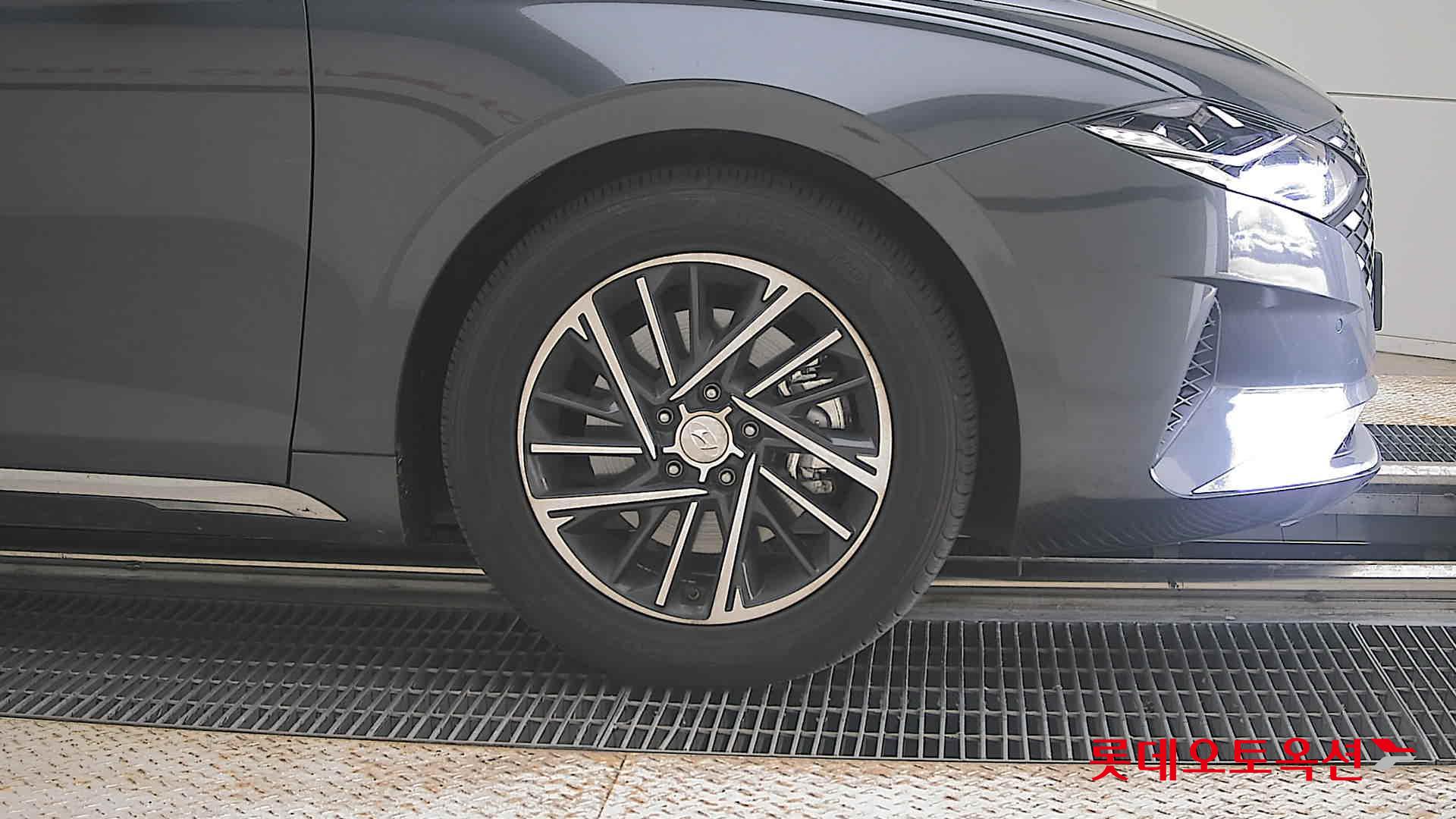 2021 - hyundai grandeur