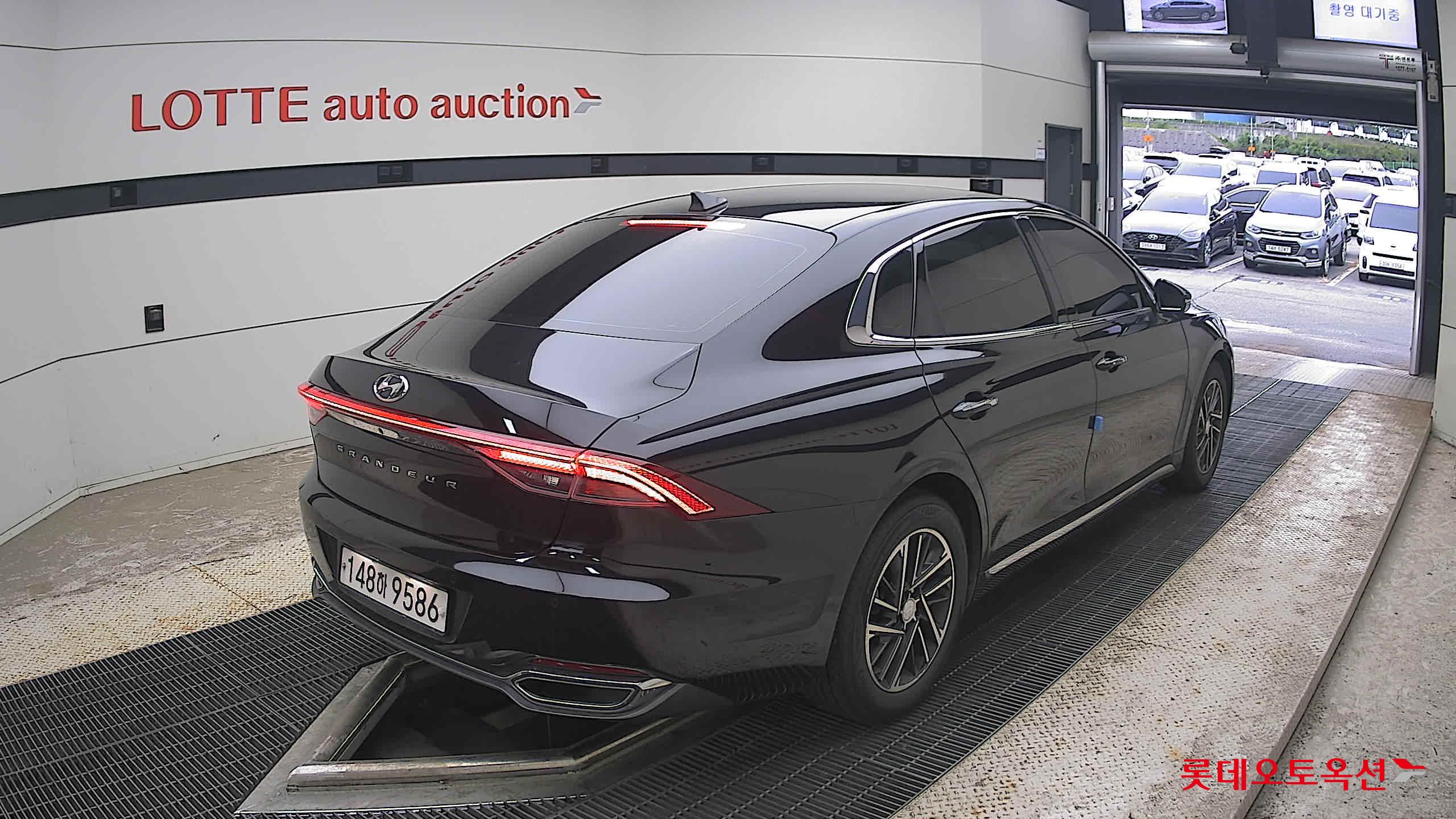 2021 - hyundai grandeur