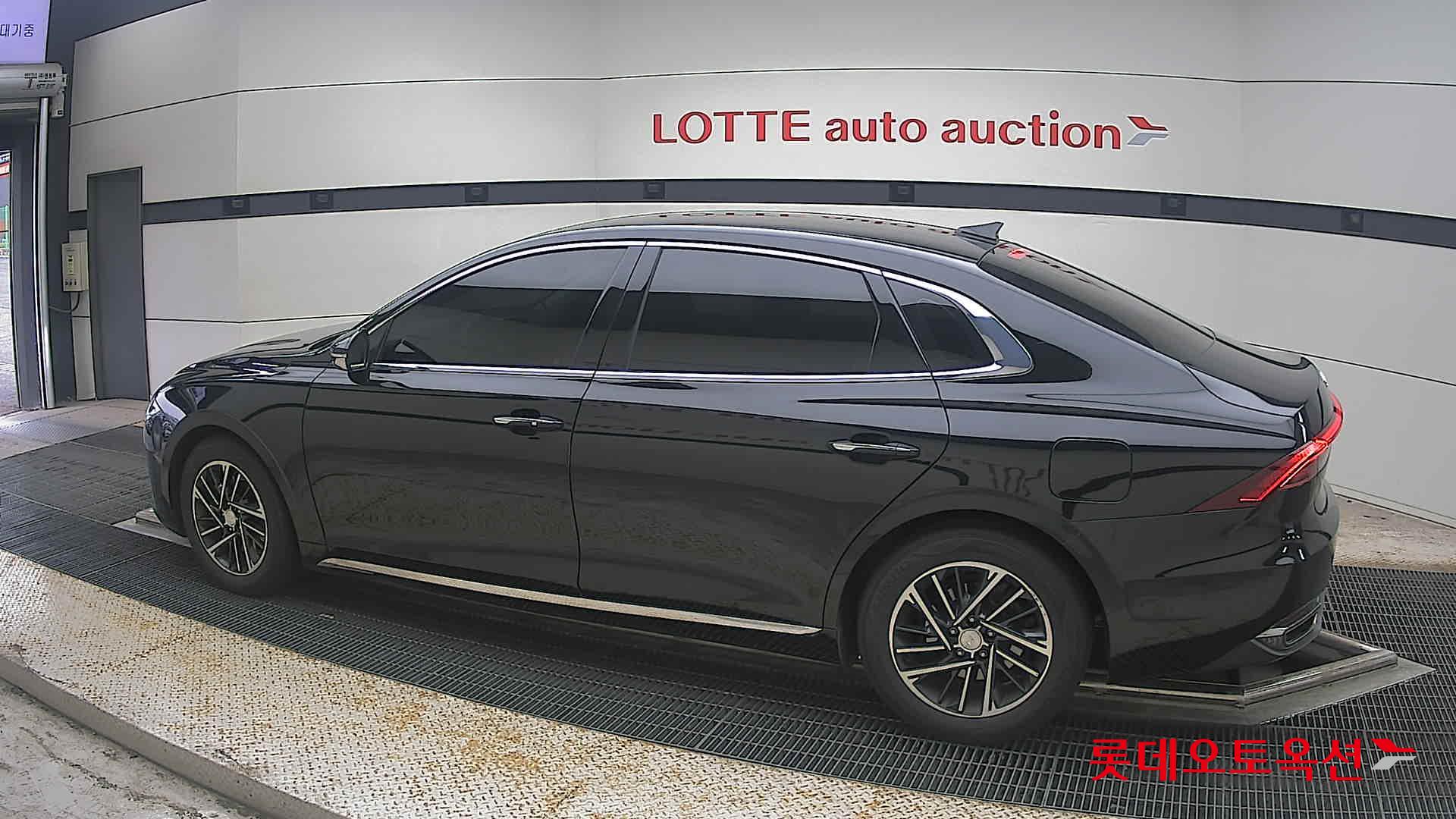 2021 - hyundai grandeur