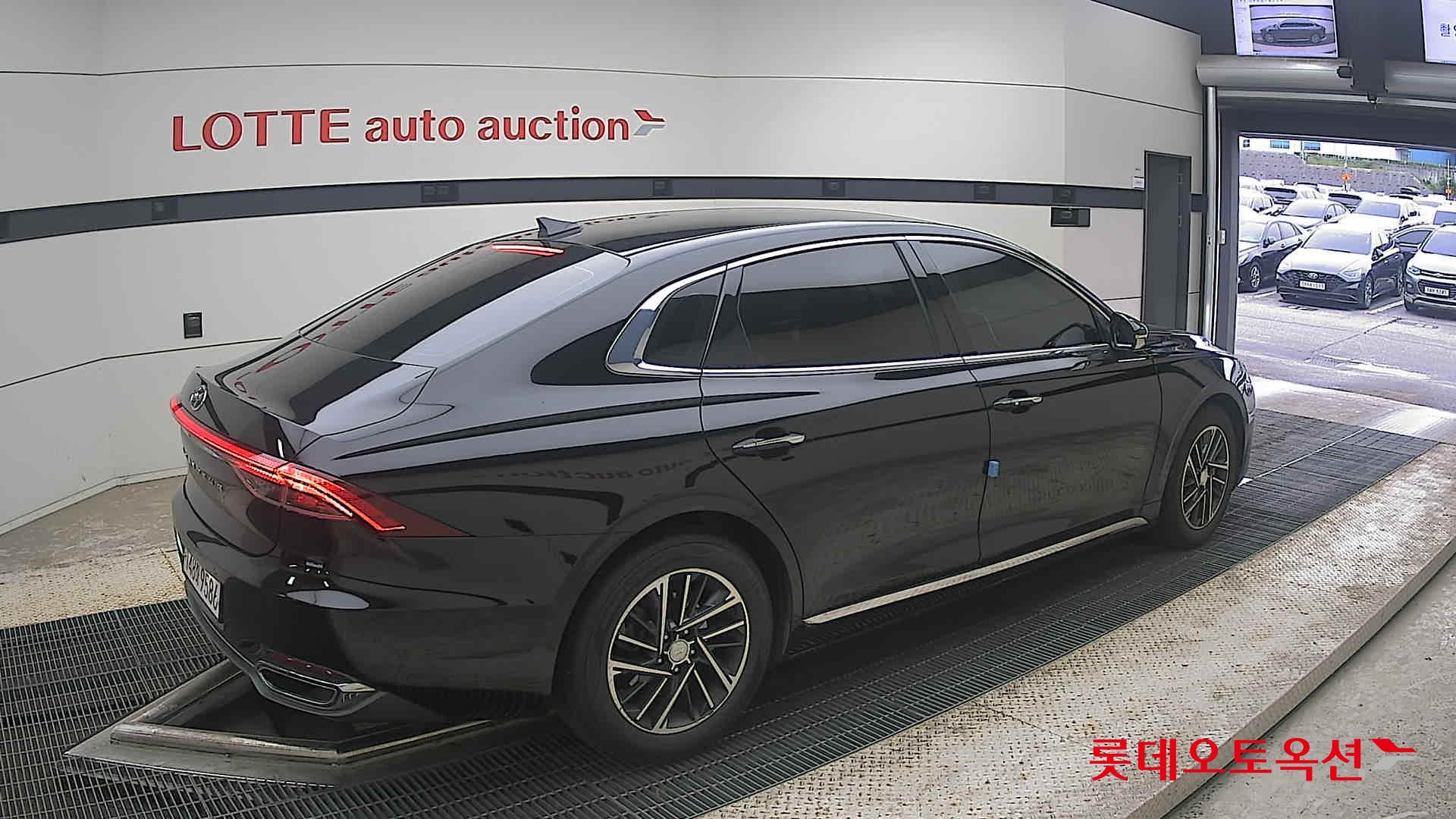 2021 - hyundai grandeur