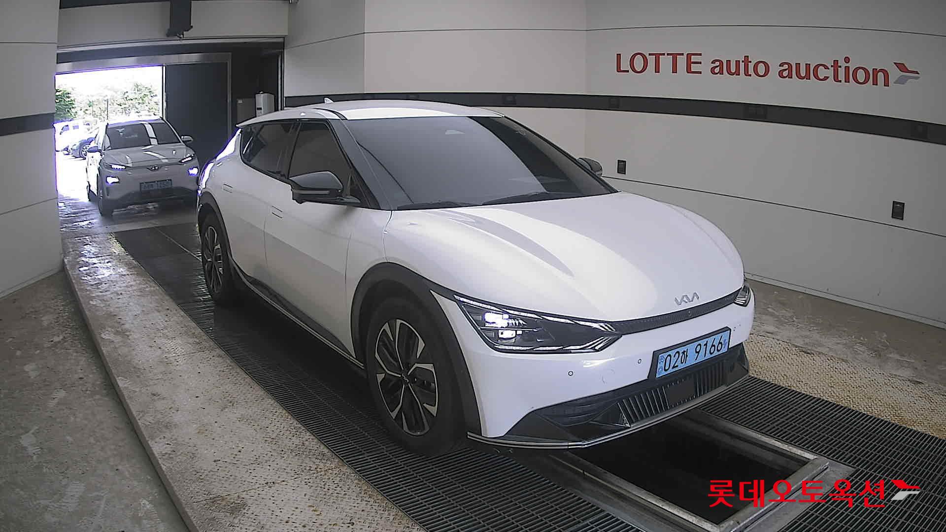 2022 - kia ev6