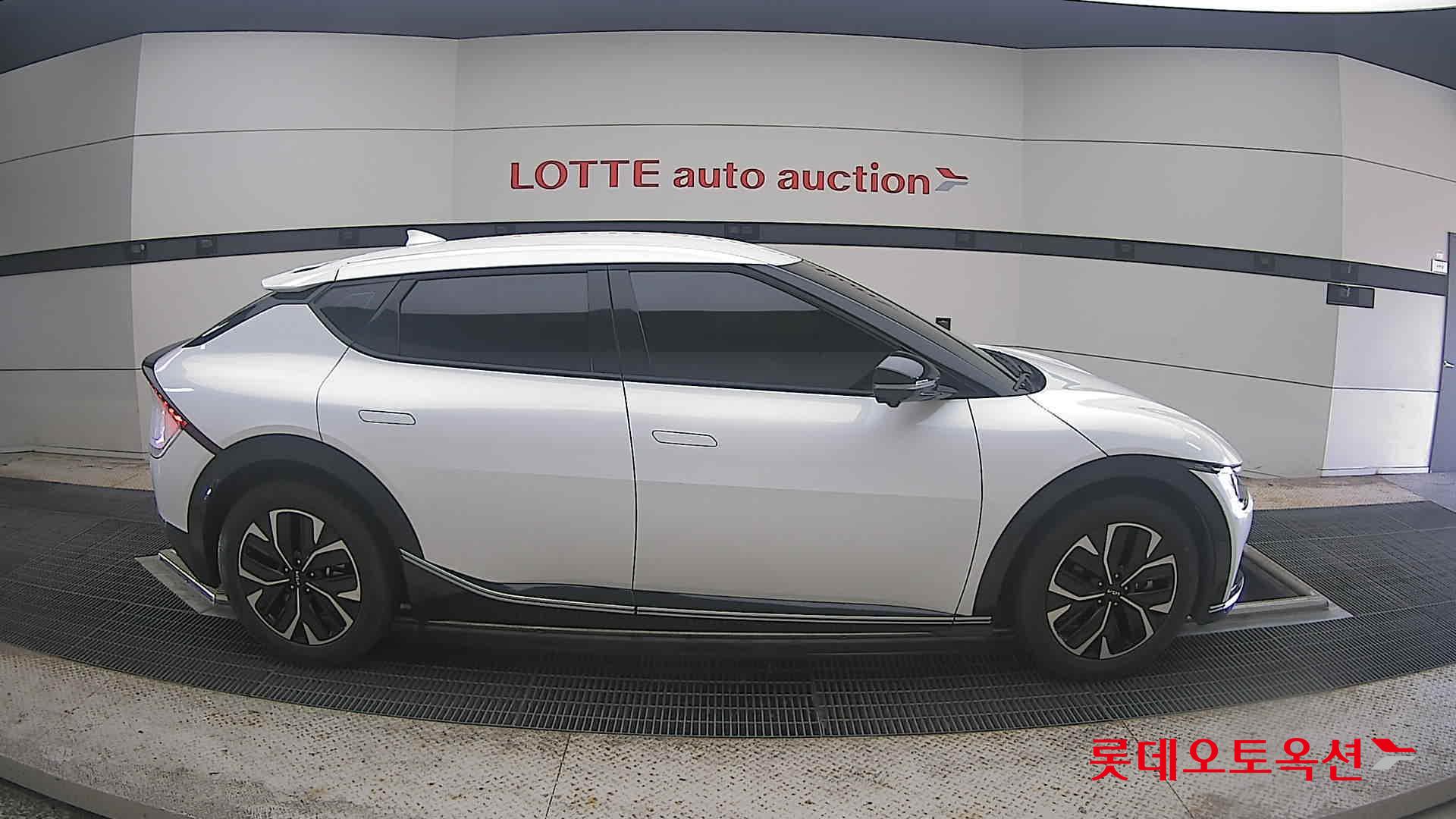 2022 - kia ev6