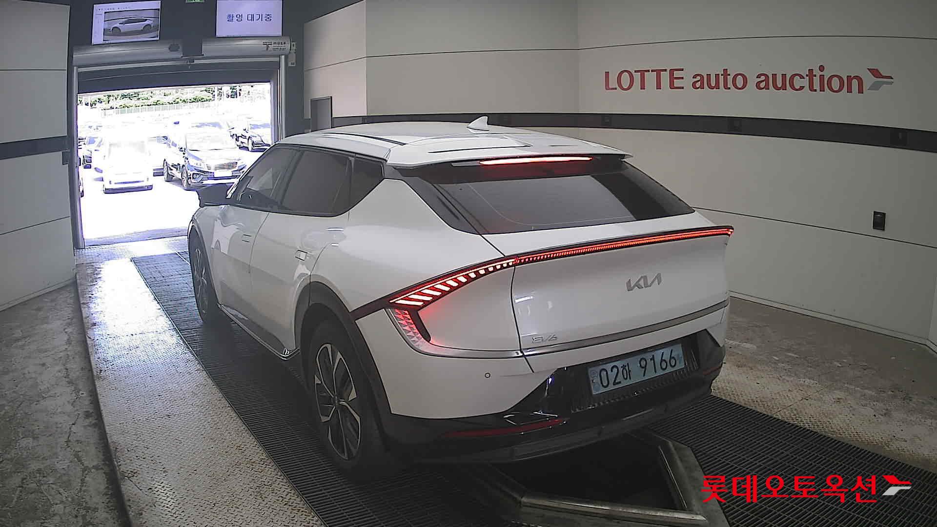 2022 - kia ev6