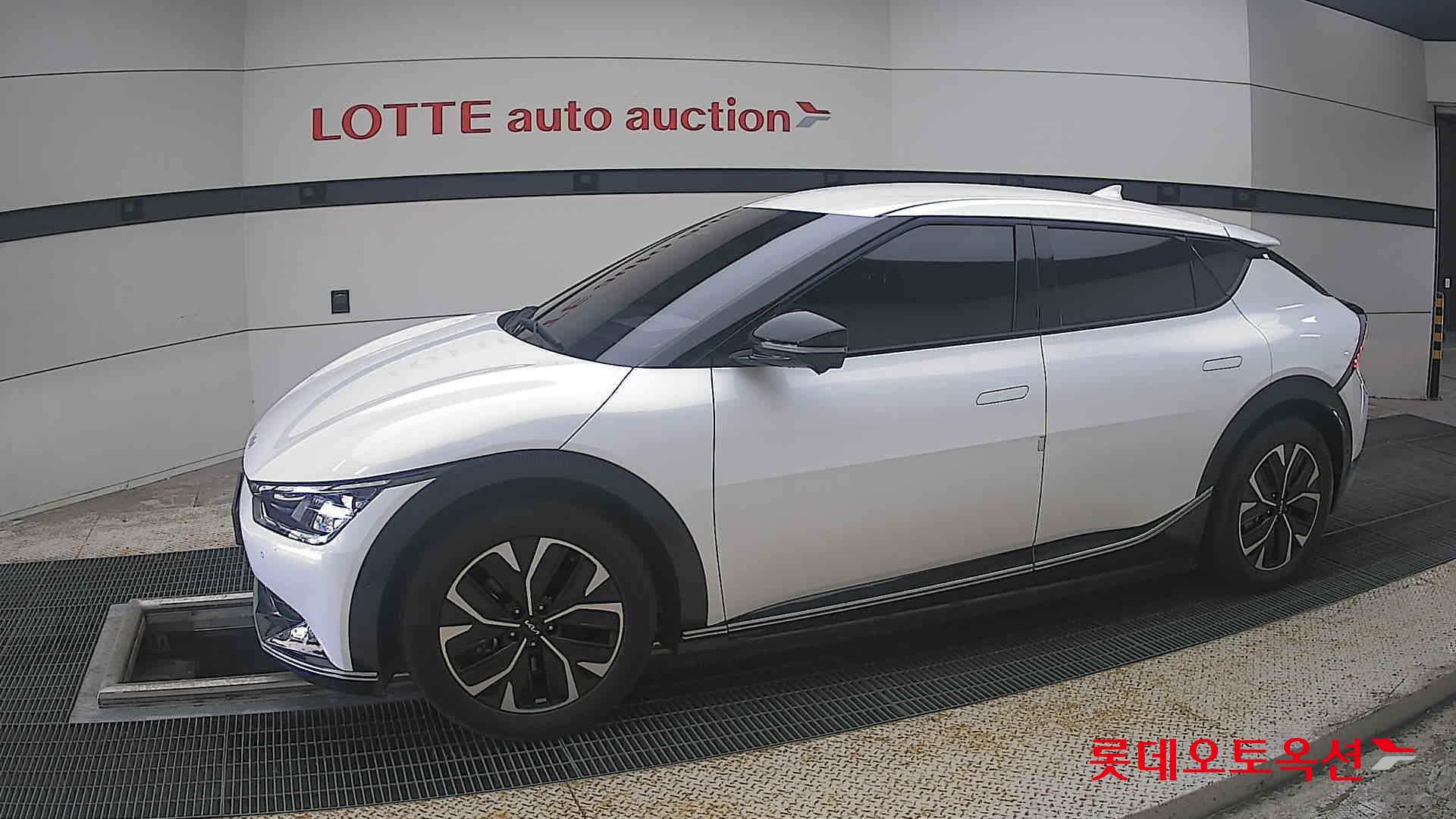 2022 - kia ev6