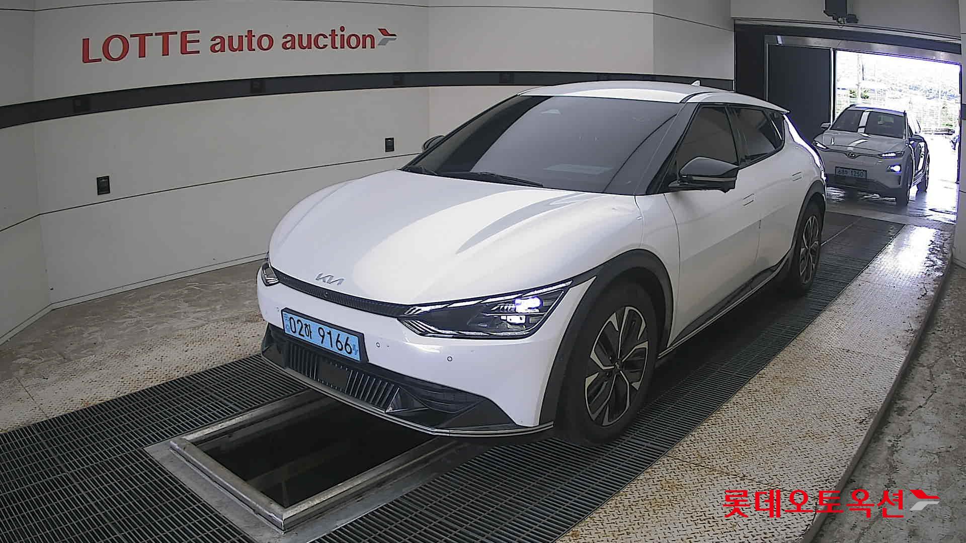 2022 - kia ev6