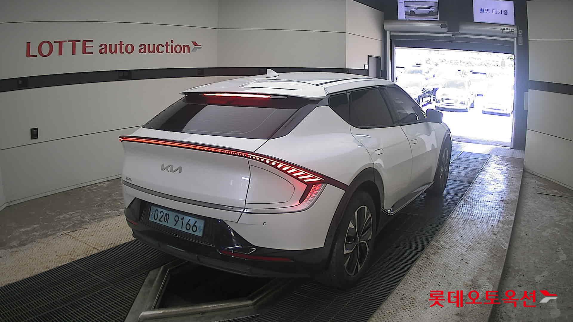 2022 - kia ev6