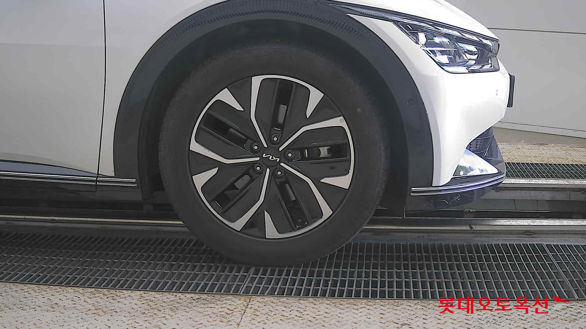 2022 - kia ev6