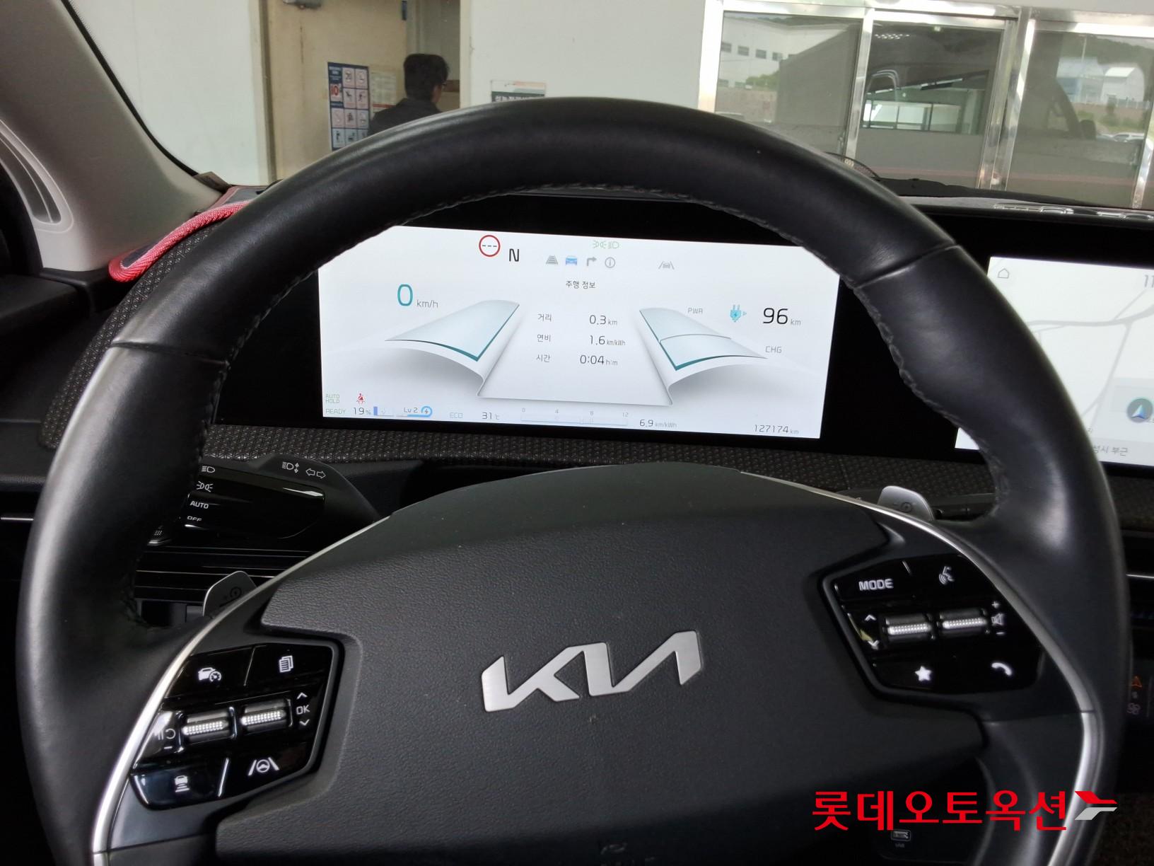 2022 - kia ev6
