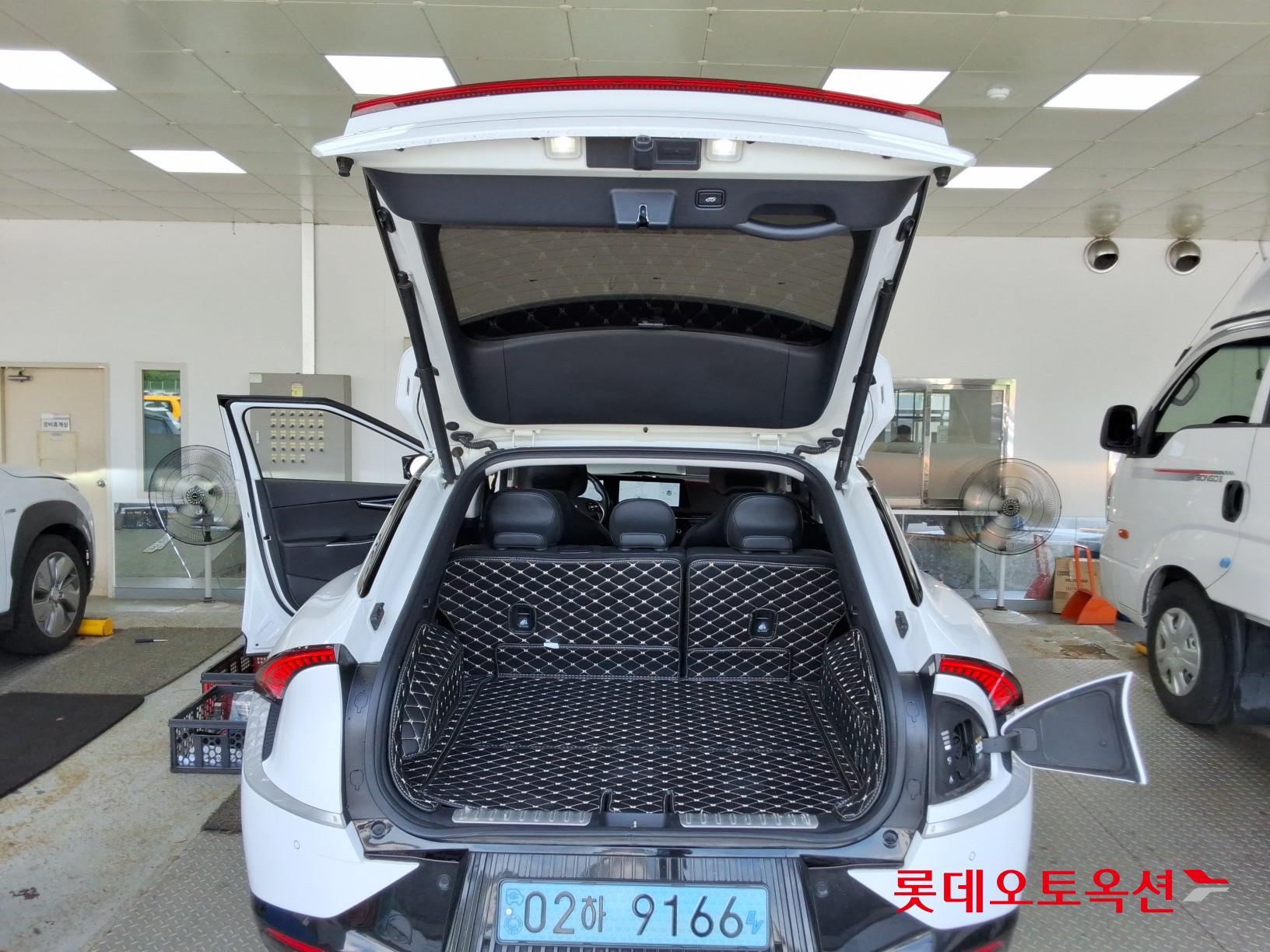 2022 - kia ev6