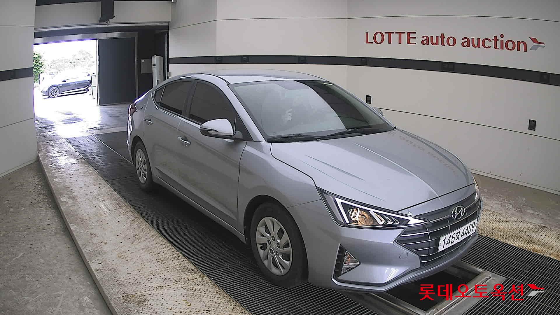 2020 - hyundai avante
