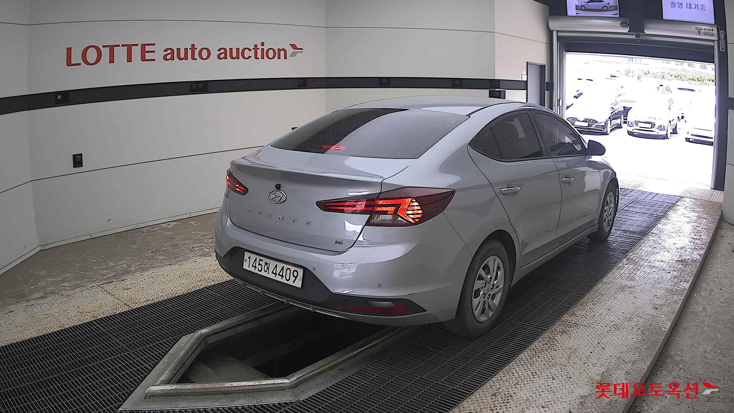 2020 - hyundai avante