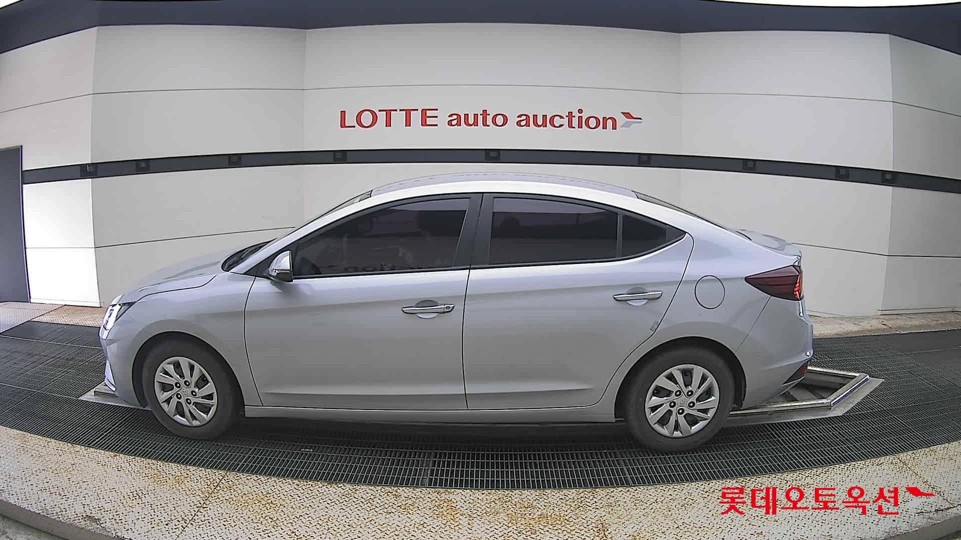 2020 - hyundai avante