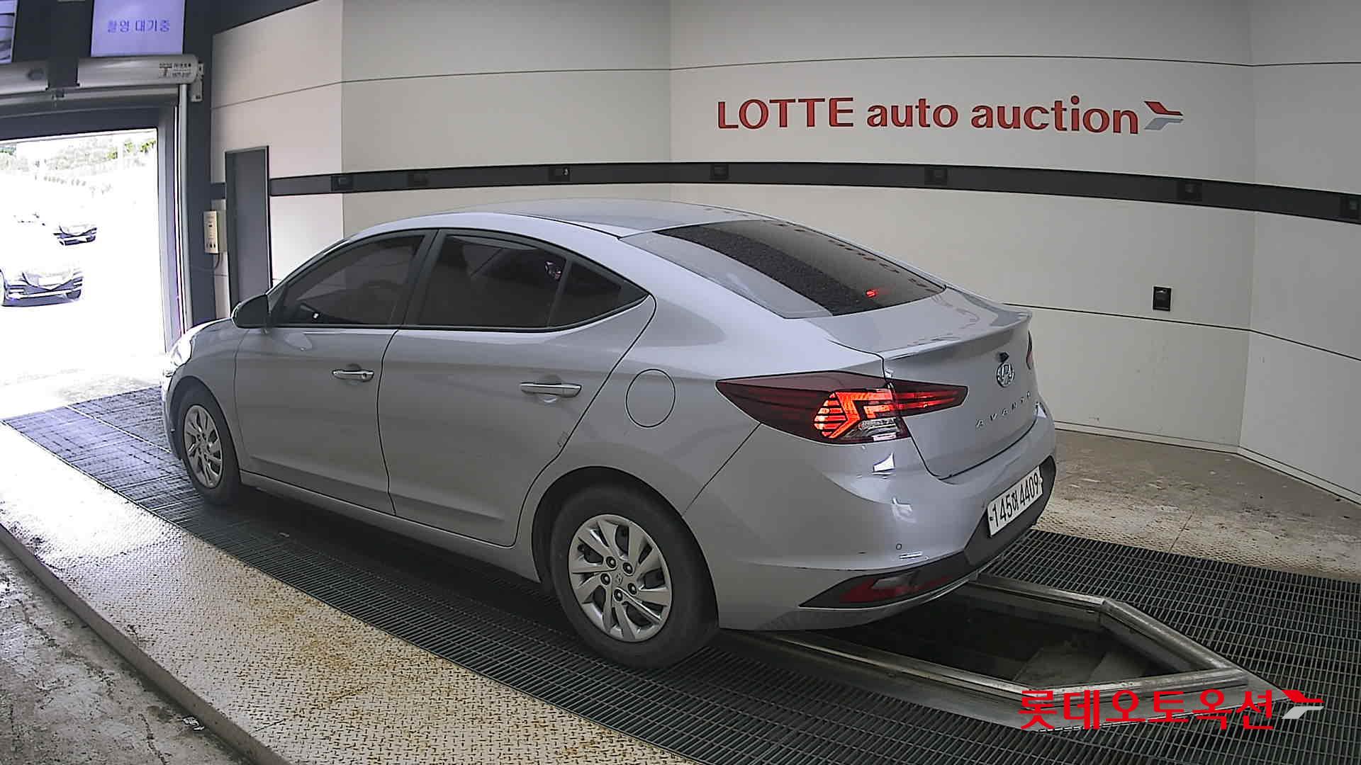 2020 - hyundai avante