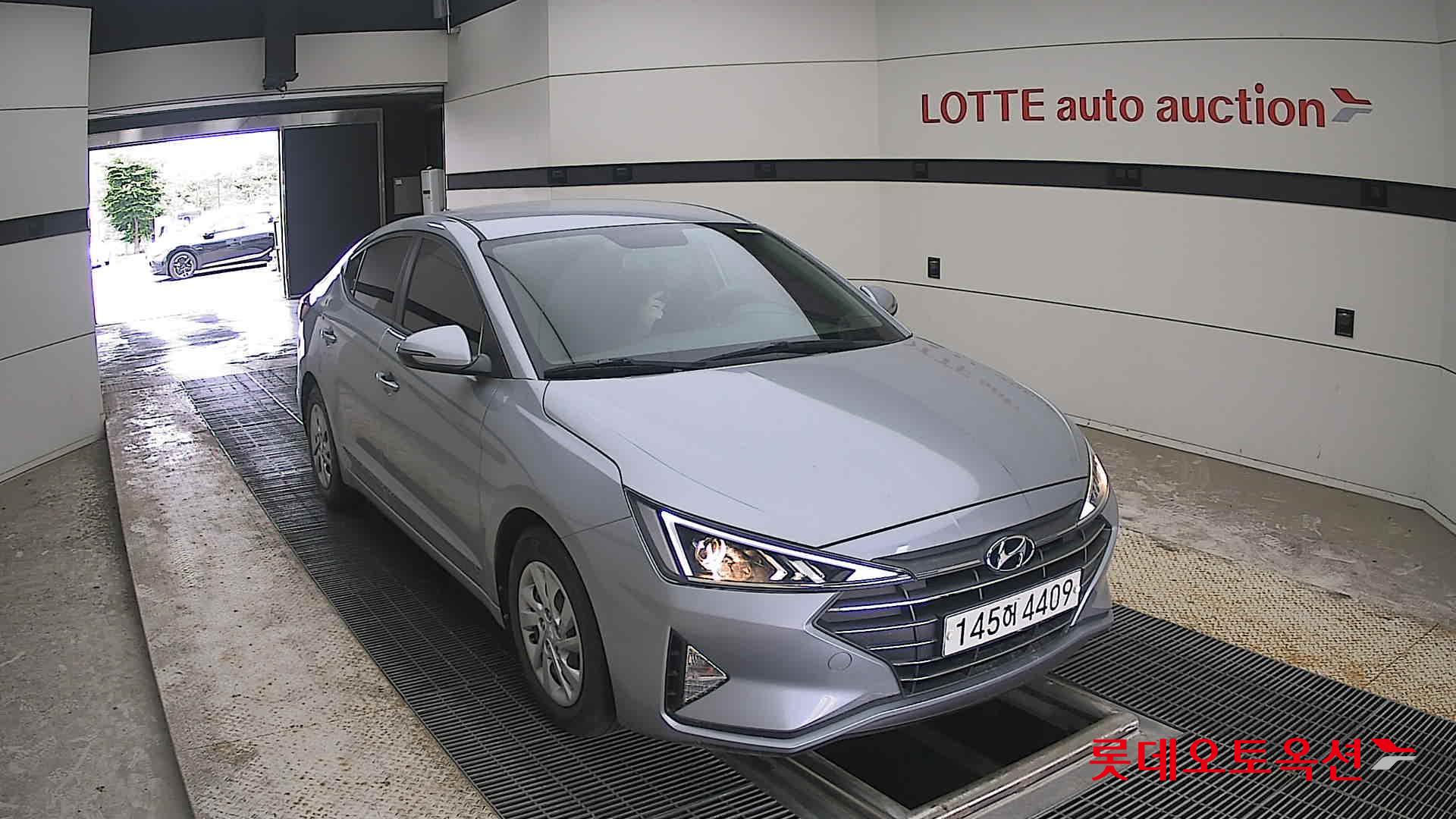 2020 - hyundai avante
