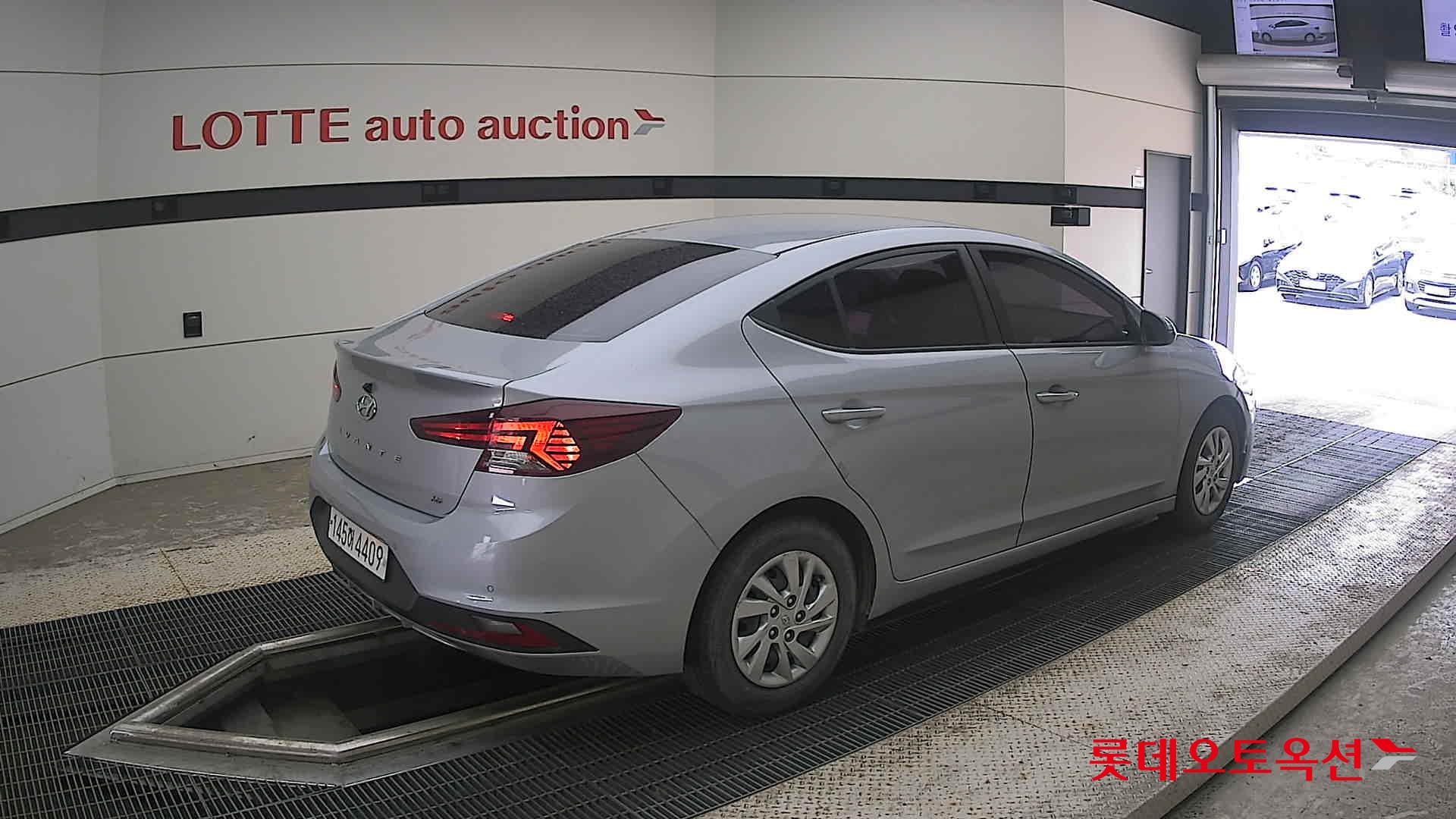 2020 - hyundai avante