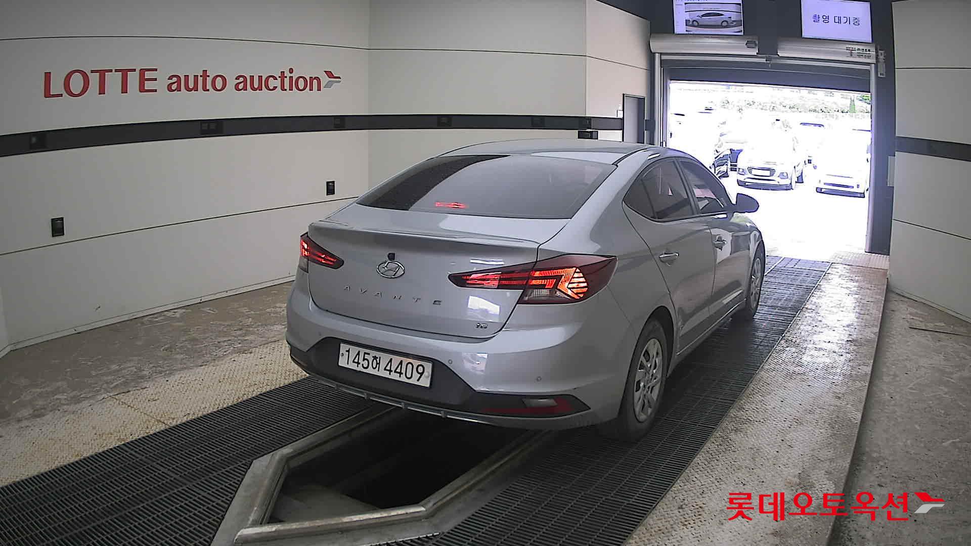 2020 - hyundai avante