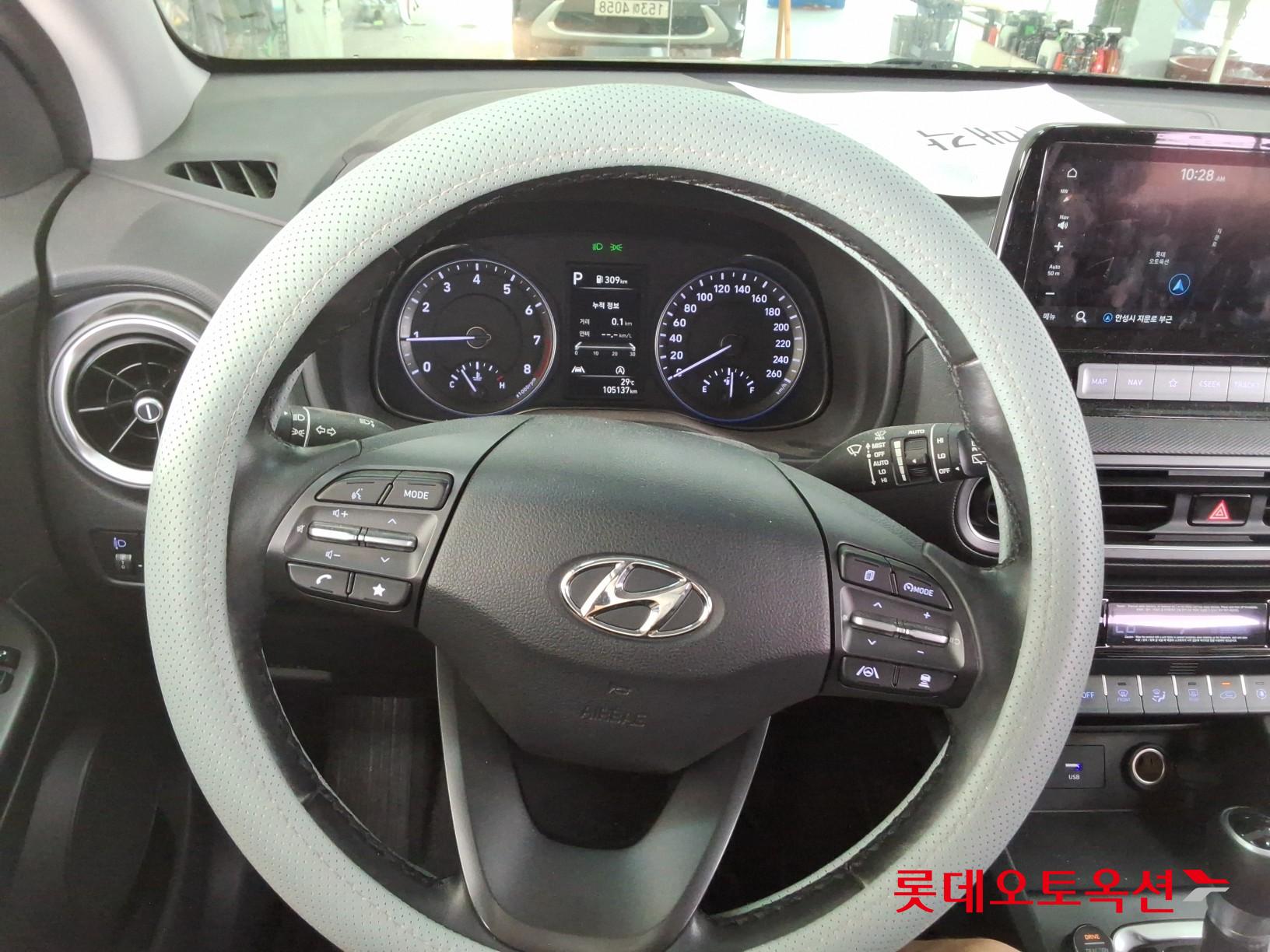 2021 - hyundai kona