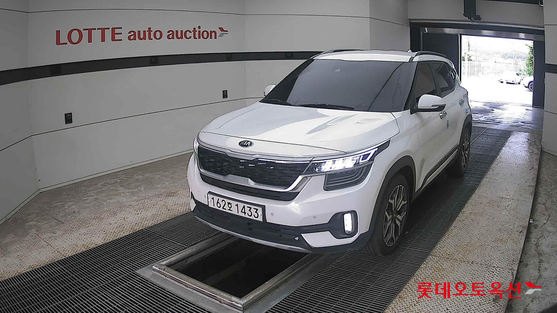 2022 - kia seltos