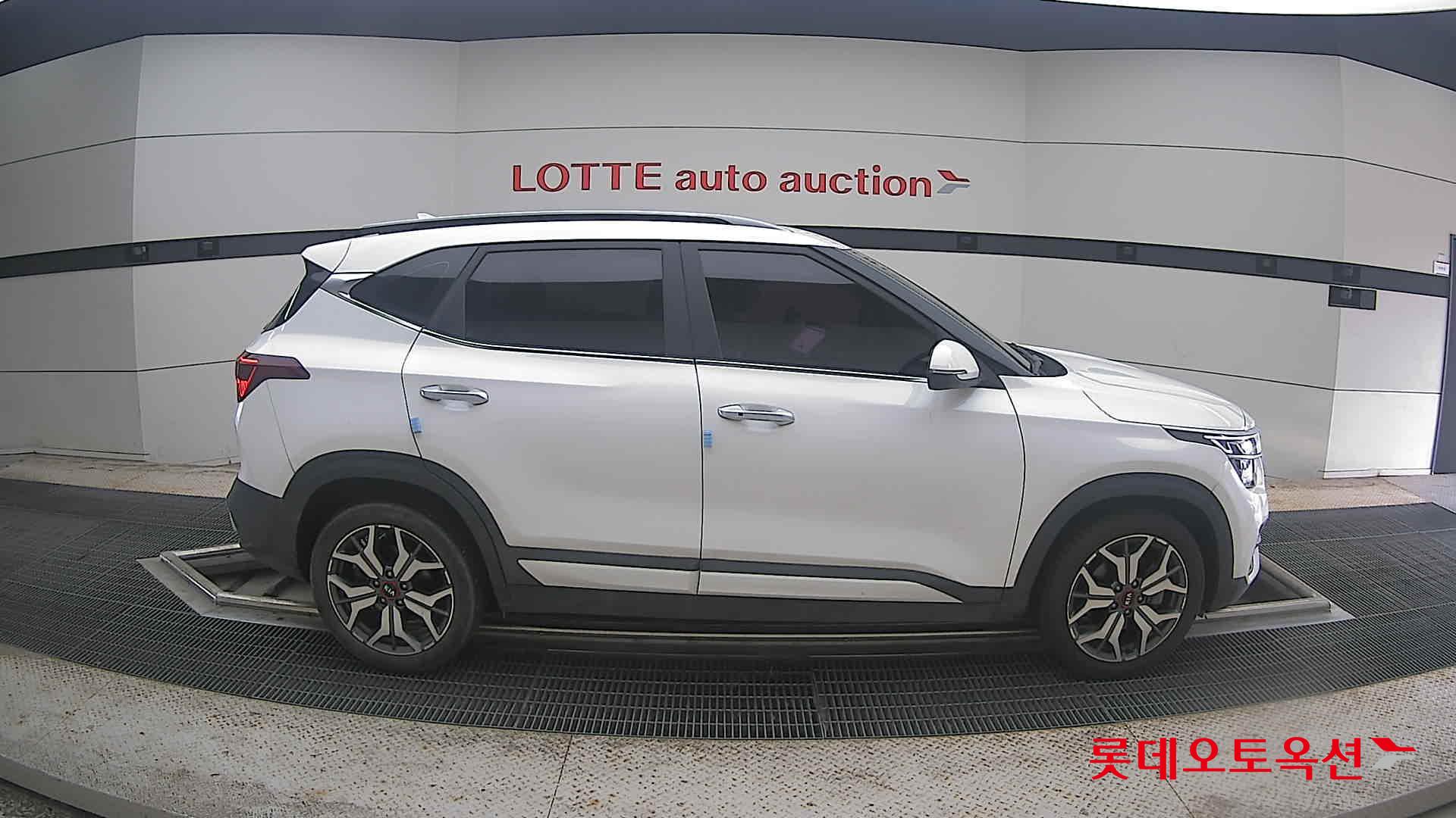 2022 - kia seltos