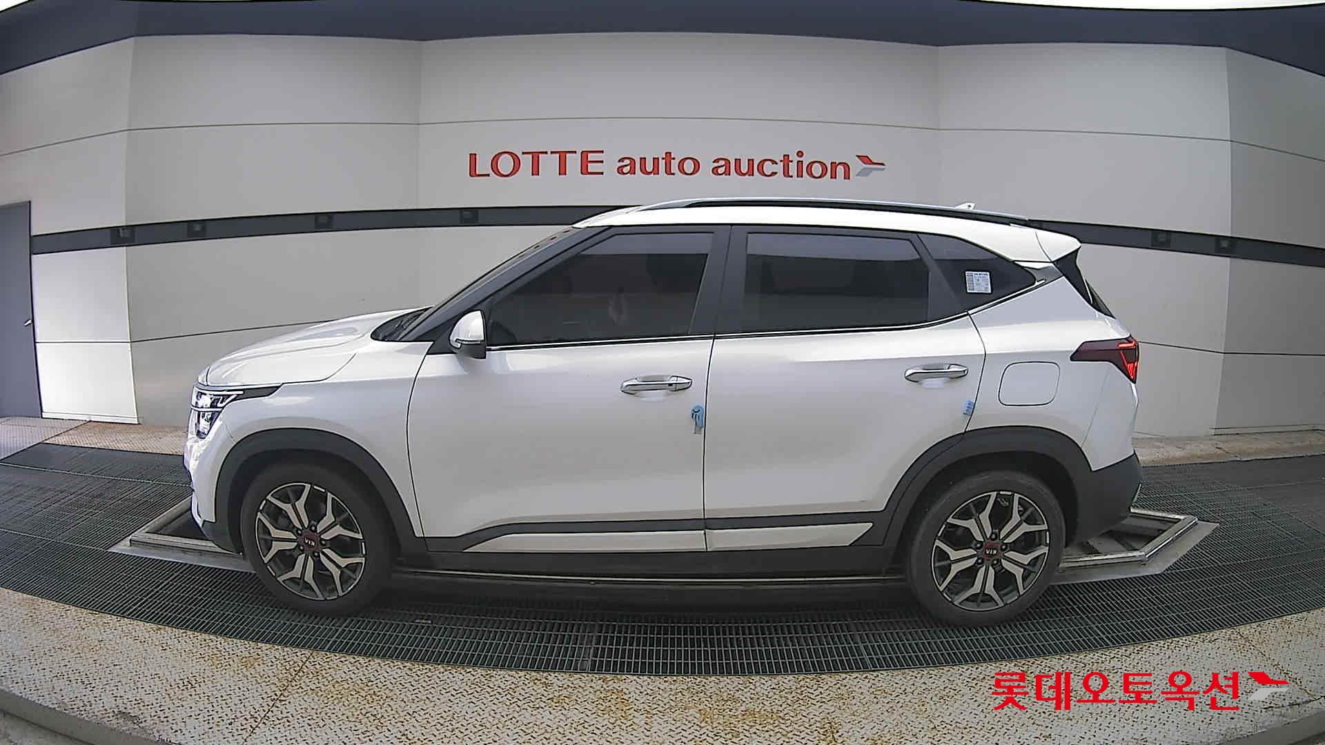 2022 - kia seltos