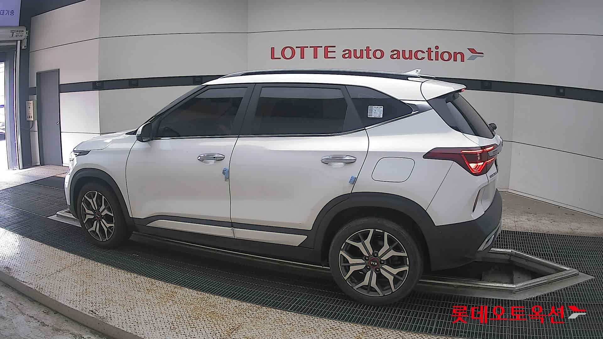 2022 - kia seltos