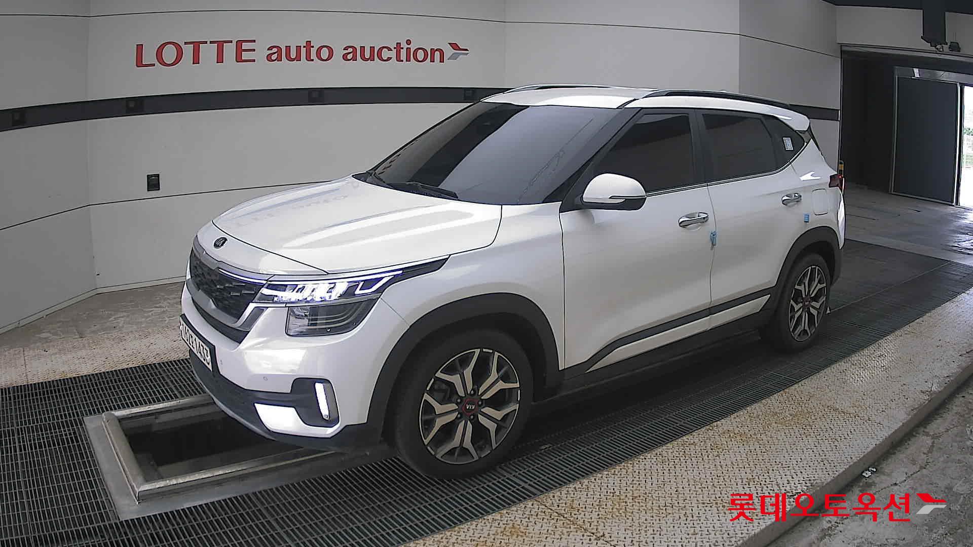 2022 - kia seltos