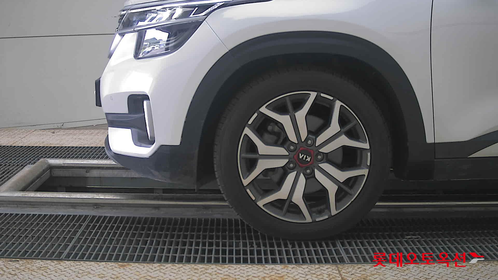 2022 - kia seltos