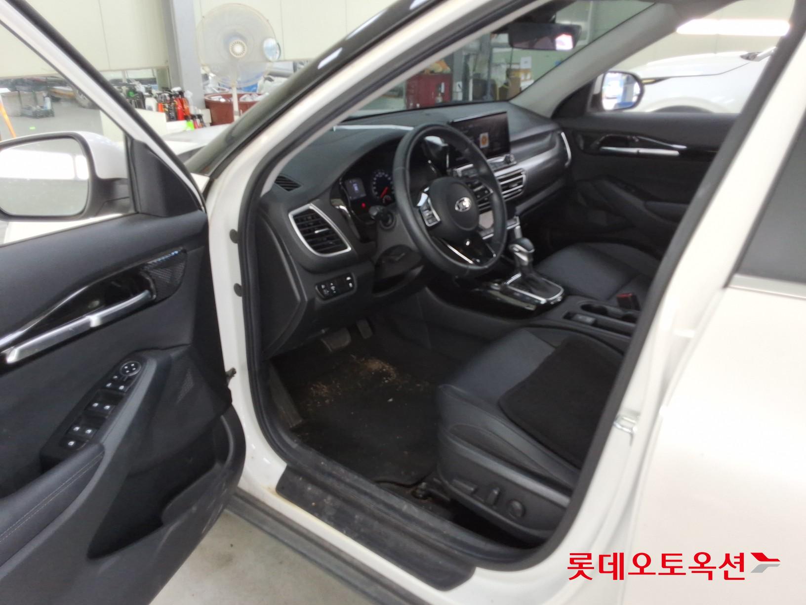 2022 - kia seltos