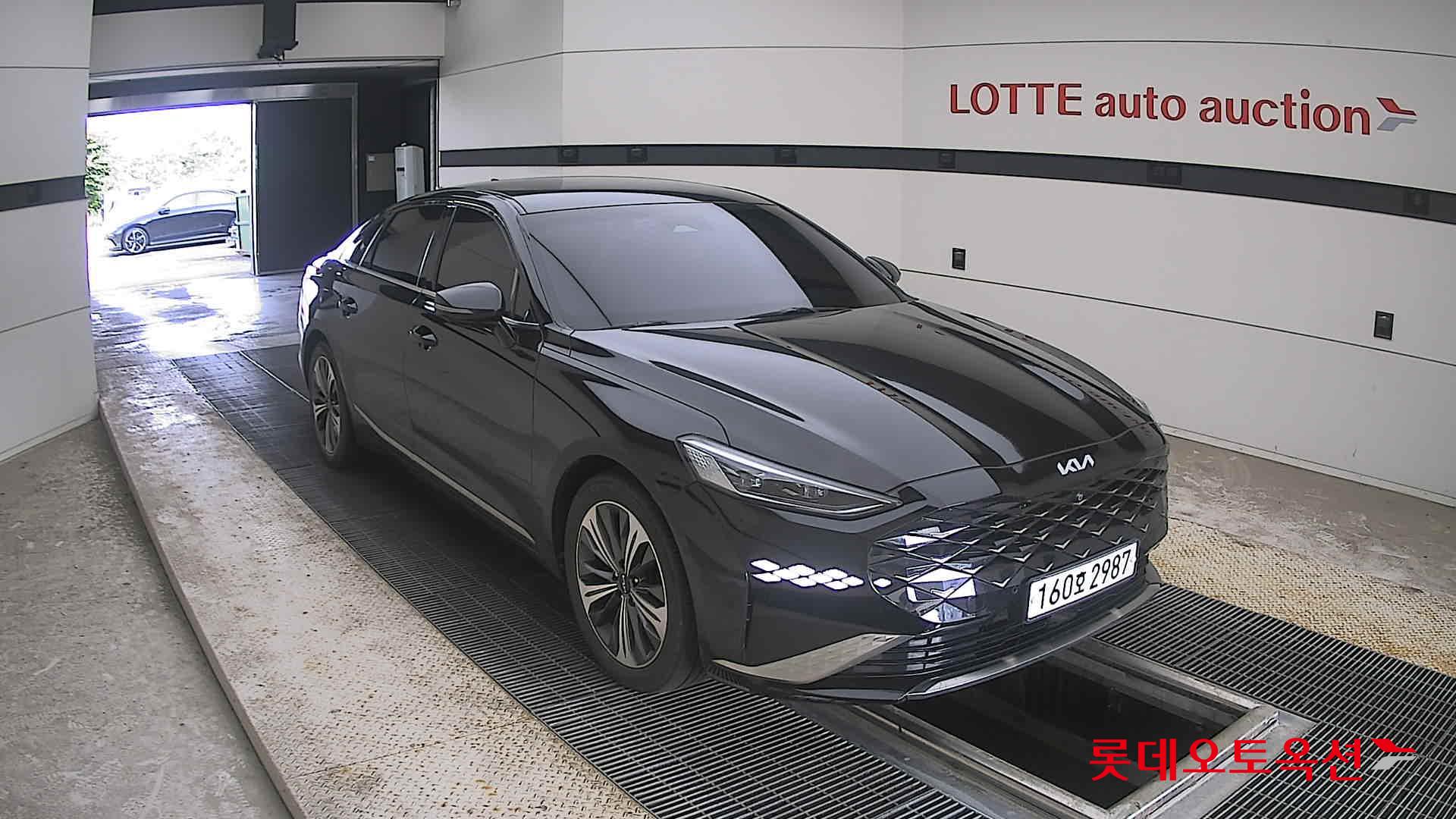 2022 - kia k8