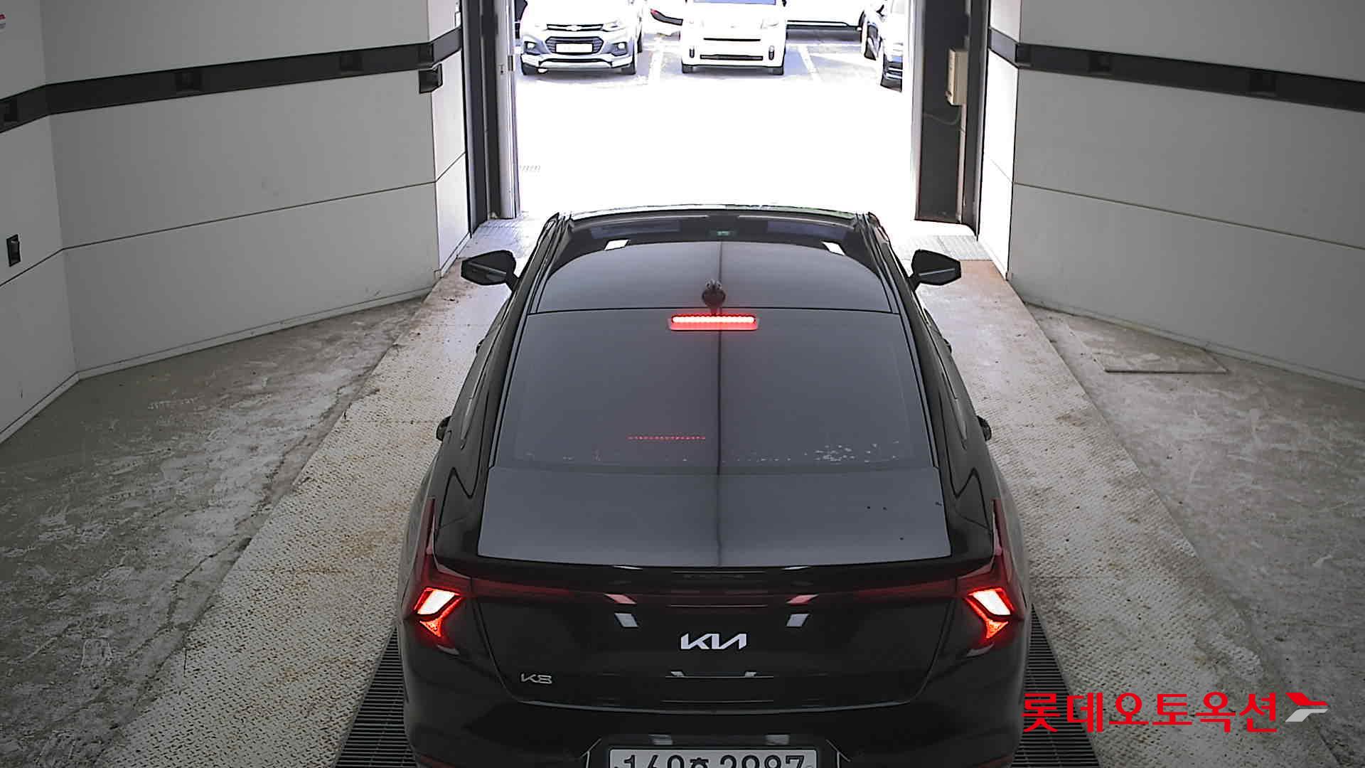 2022 - kia k8