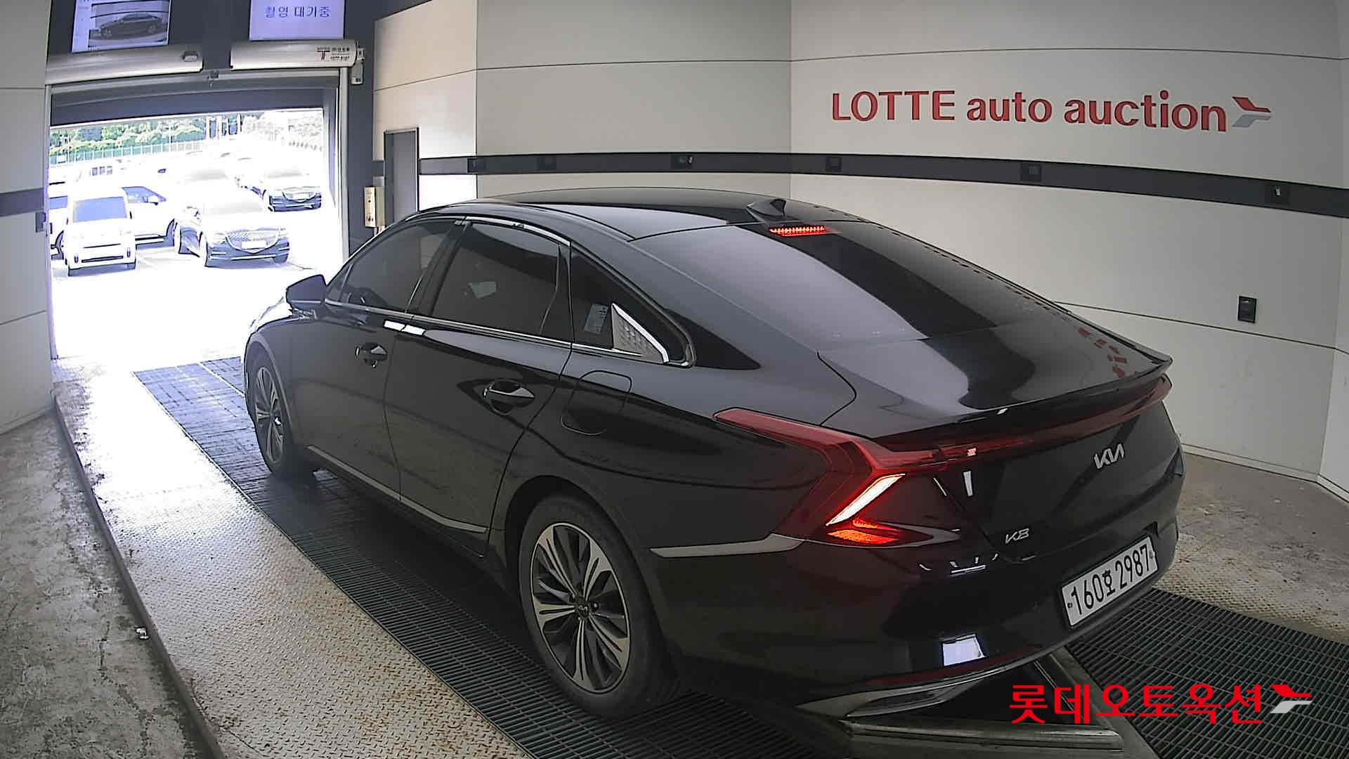 2022 - kia k8