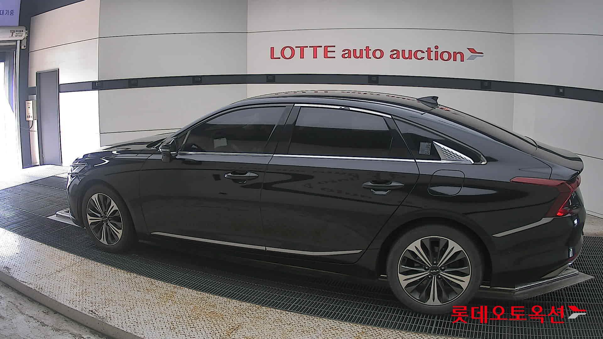 2022 - kia k8