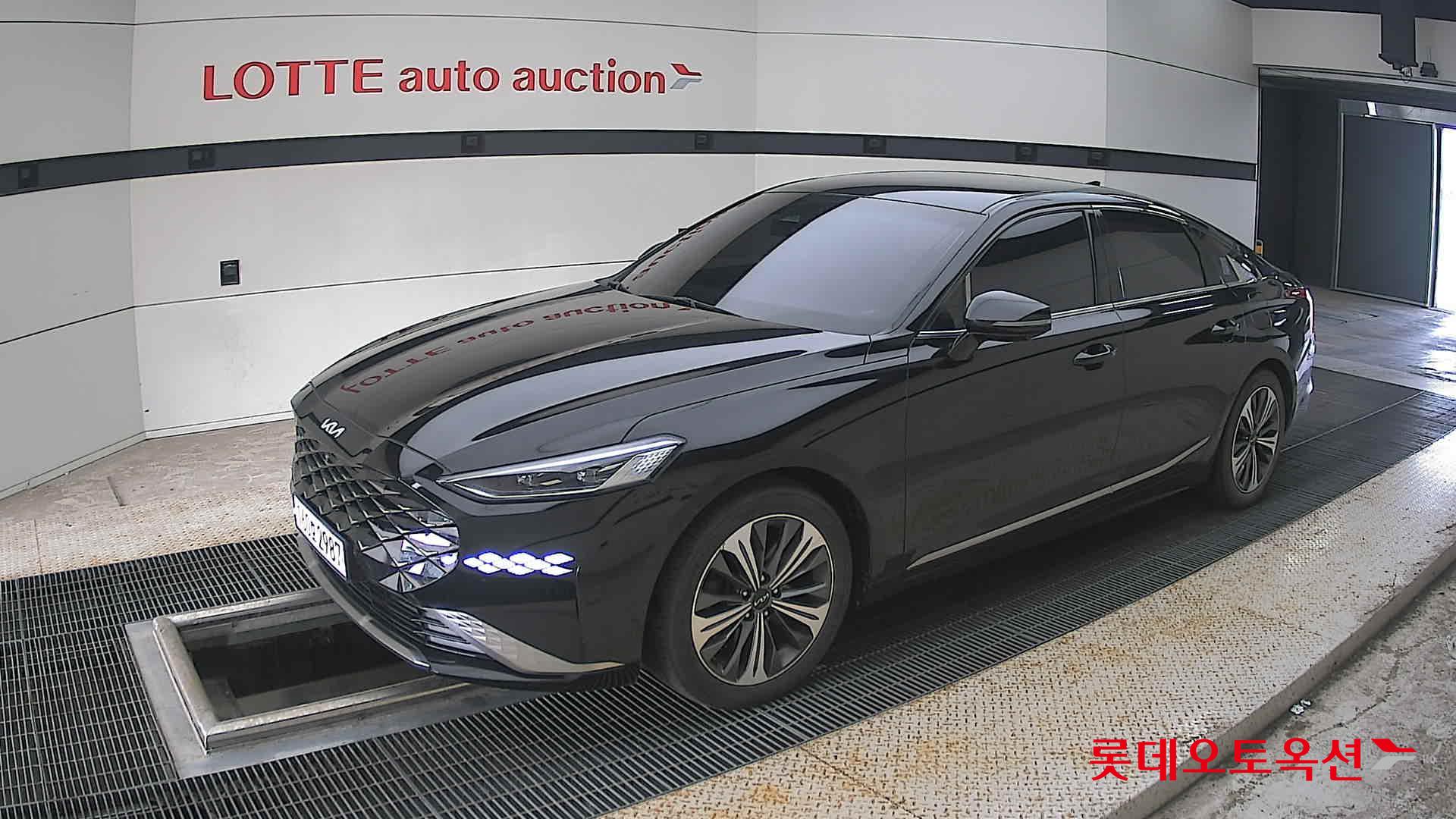 2022 - kia k8