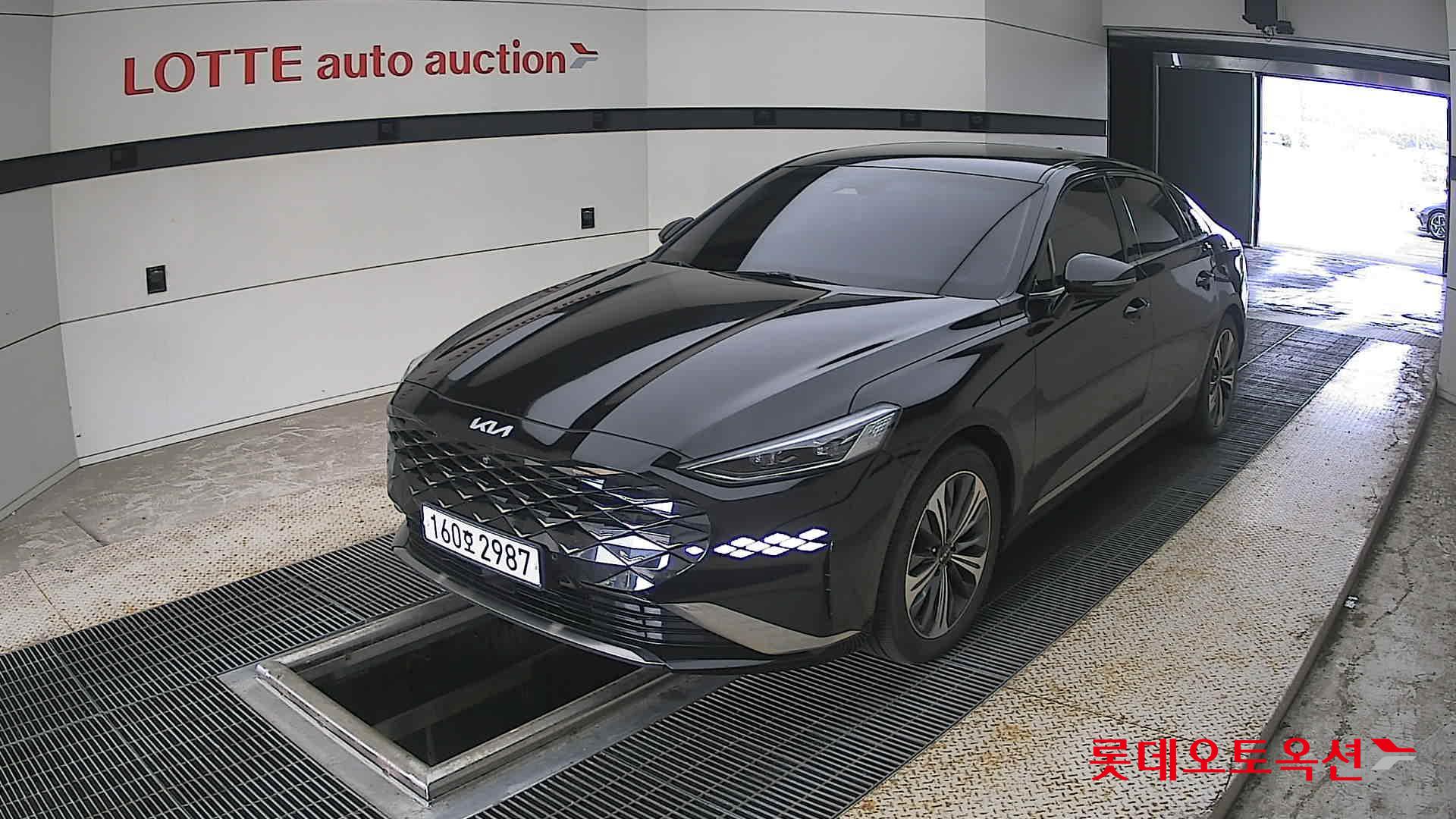 2022 - kia k8