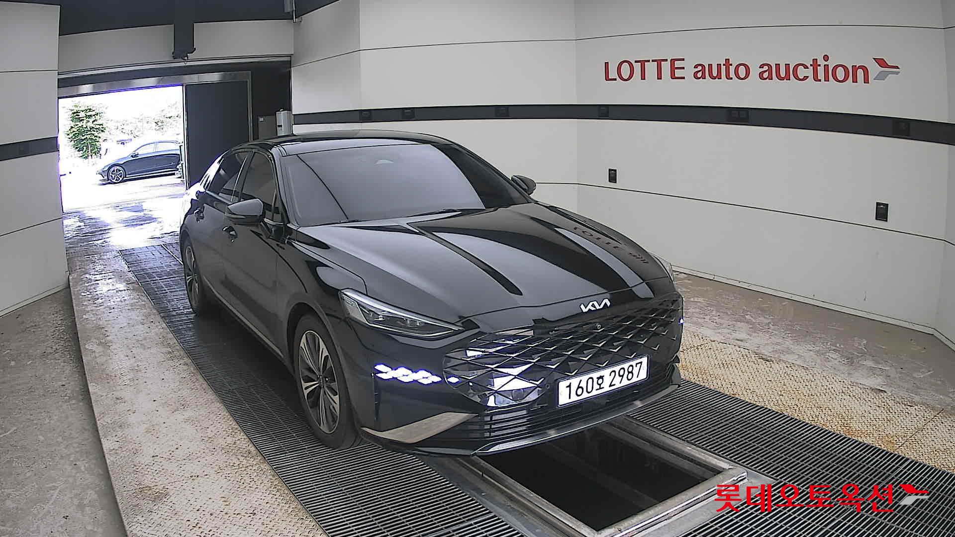 2022 - kia k8