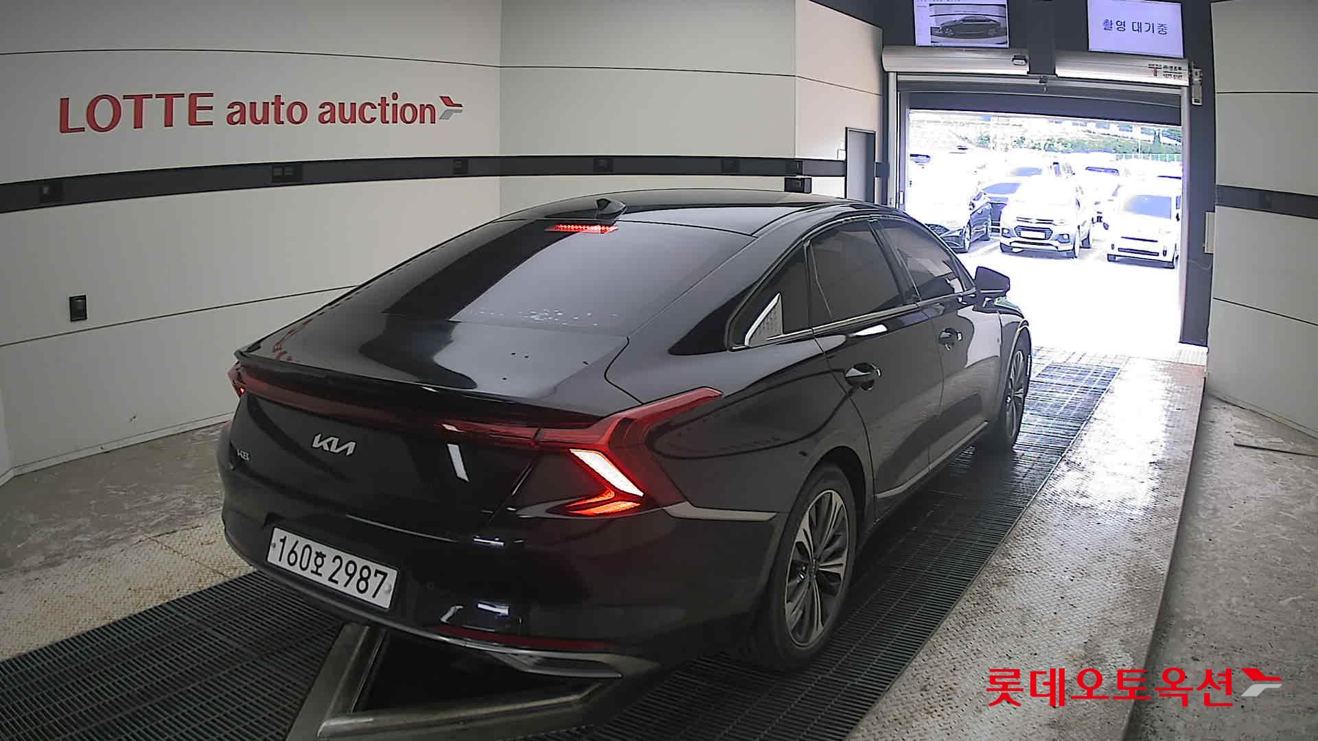 2022 - kia k8