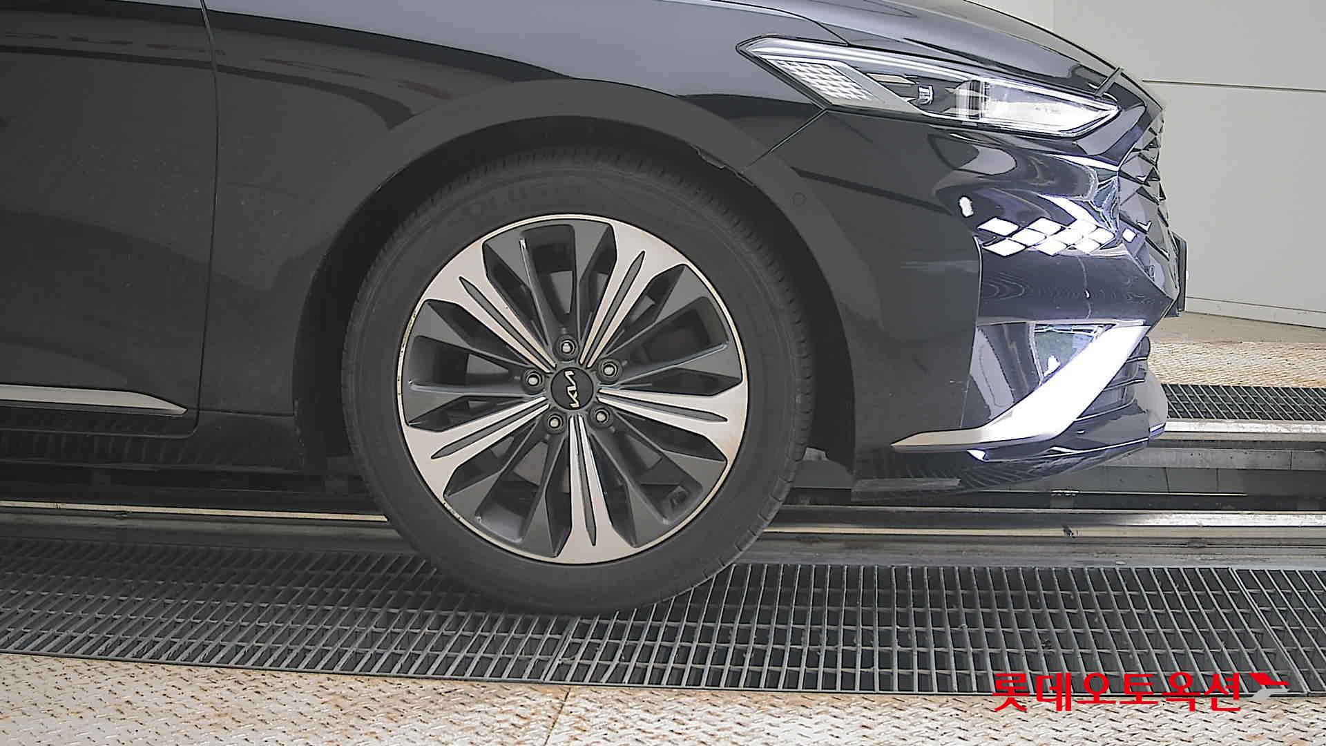 2022 - kia k8