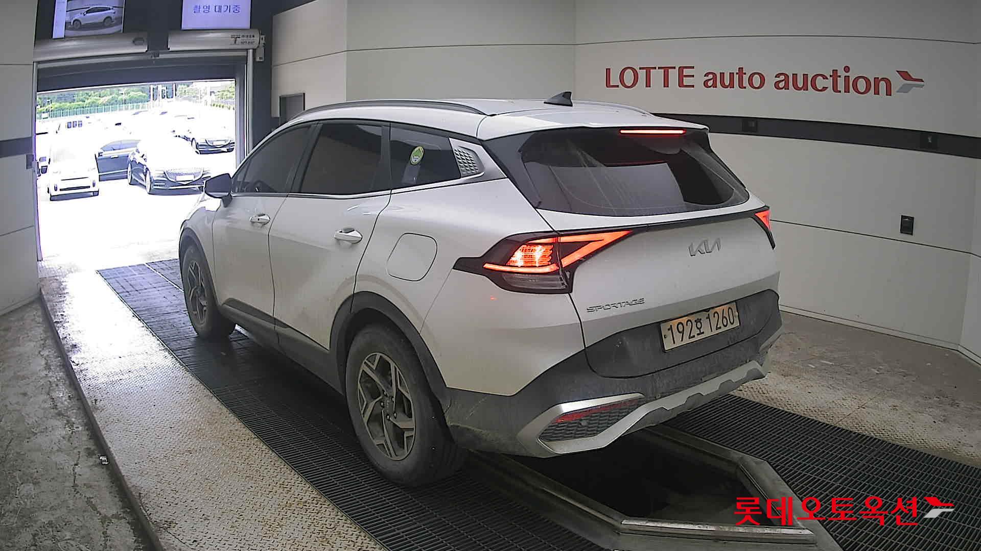 2022 - kia sportage