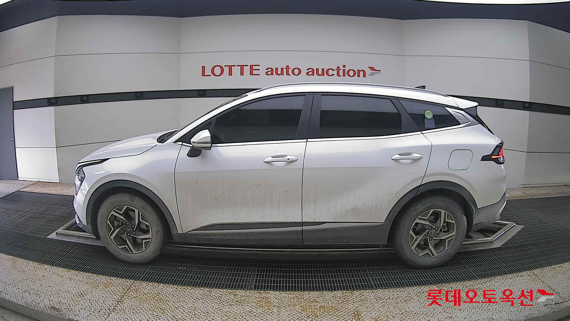 2022 - kia sportage
