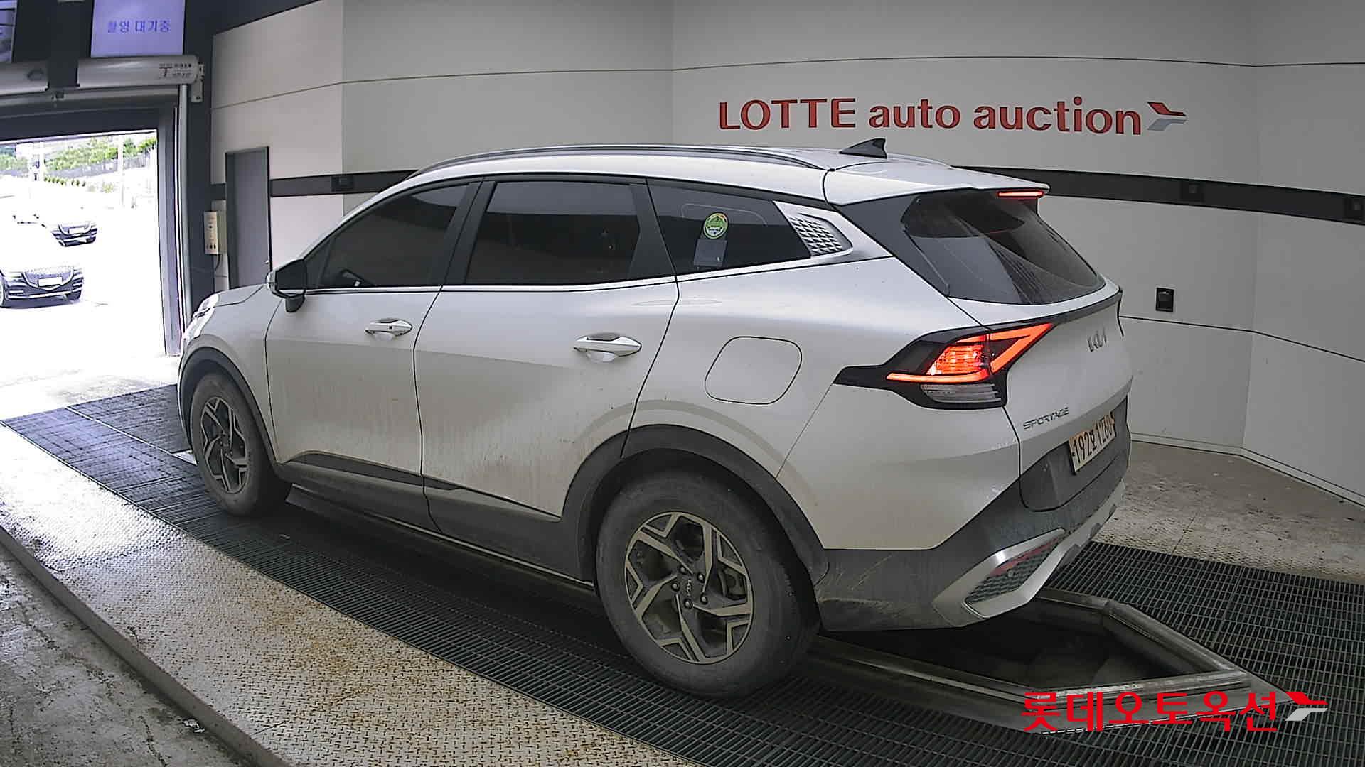 2022 - kia sportage