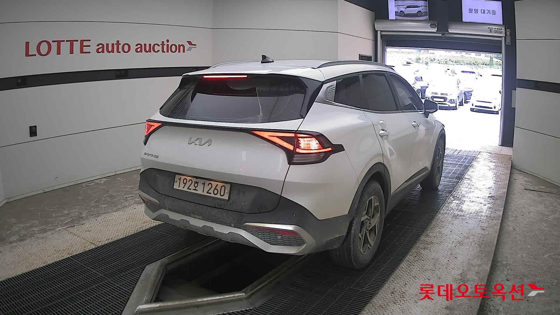 2022 - kia sportage