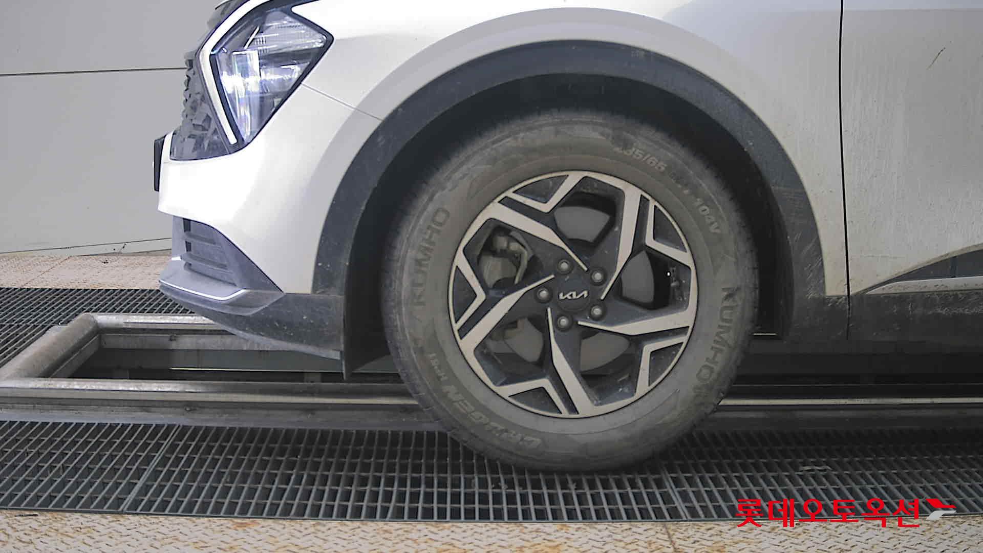 2022 - kia sportage