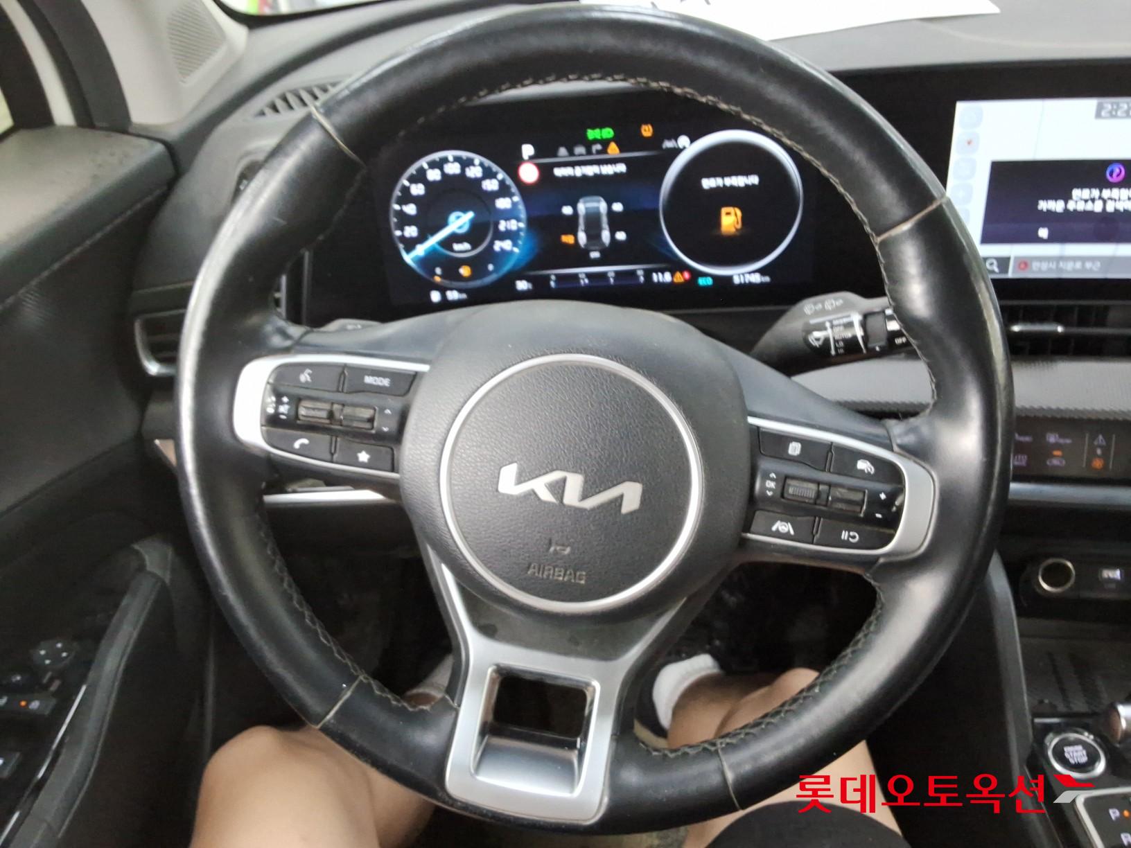 2022 - kia sportage