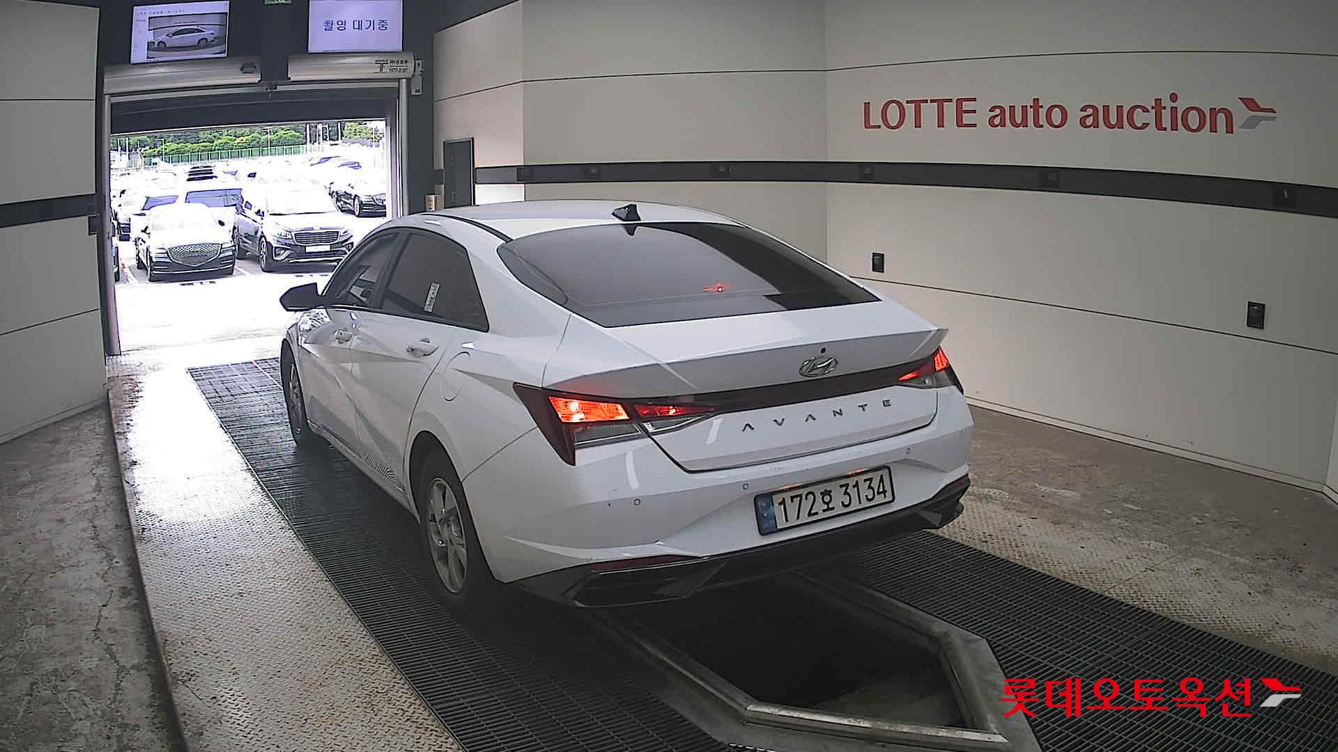 2023 - hyundai avante