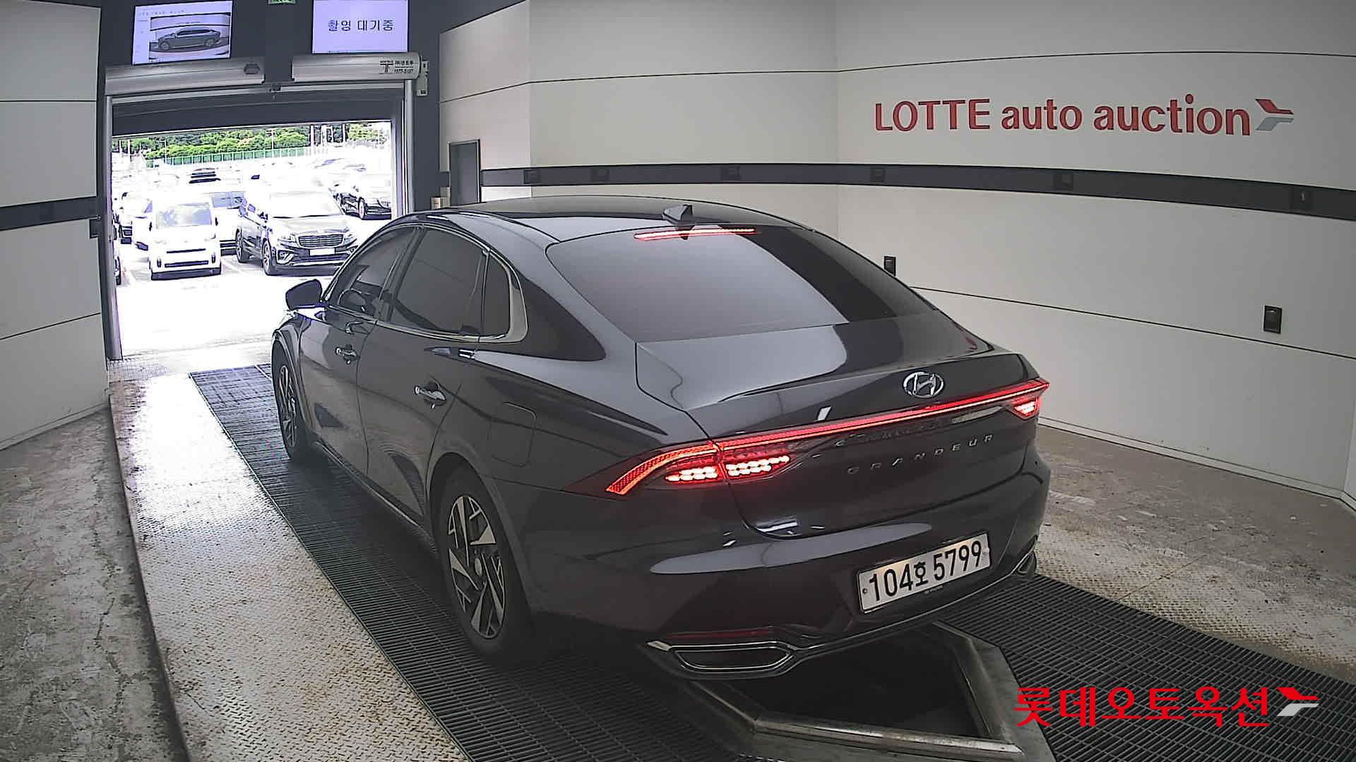 2020 - hyundai grandeur