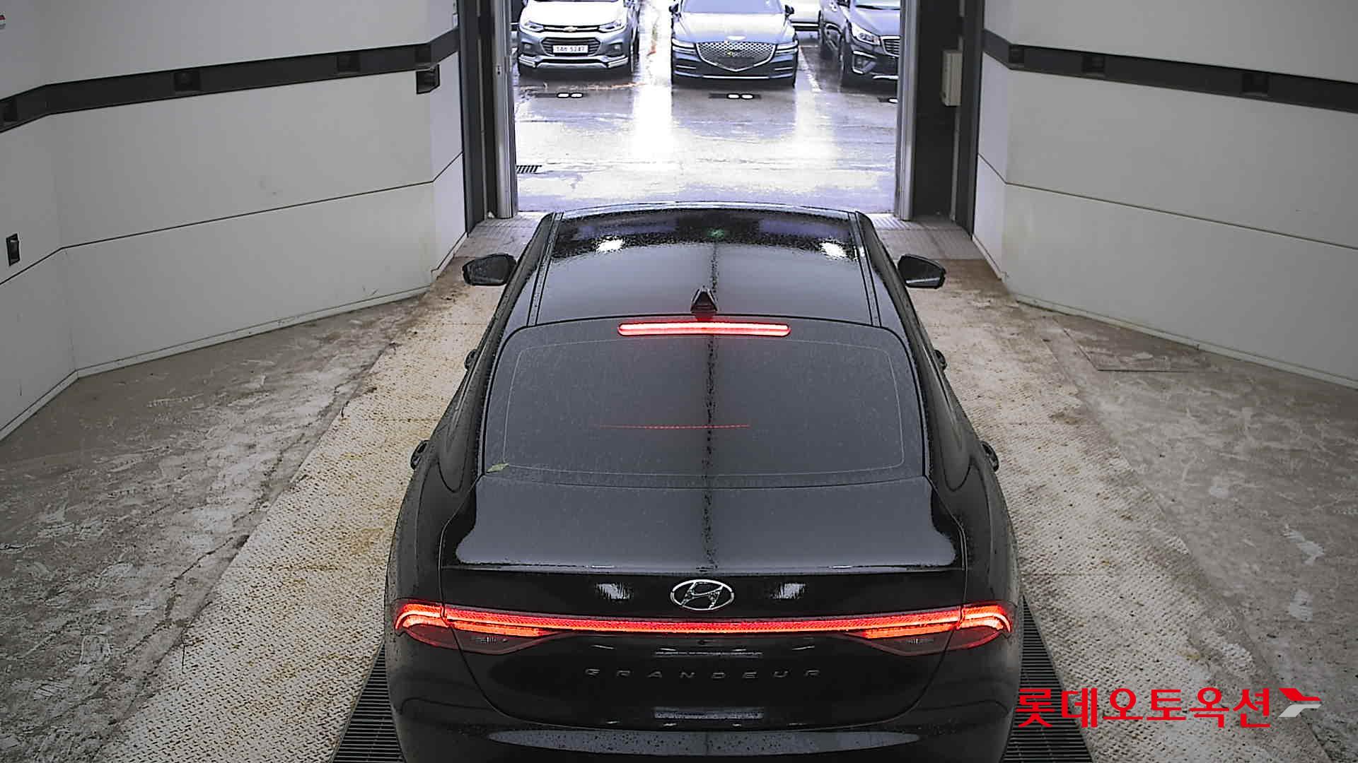 2022 - hyundai grandeur