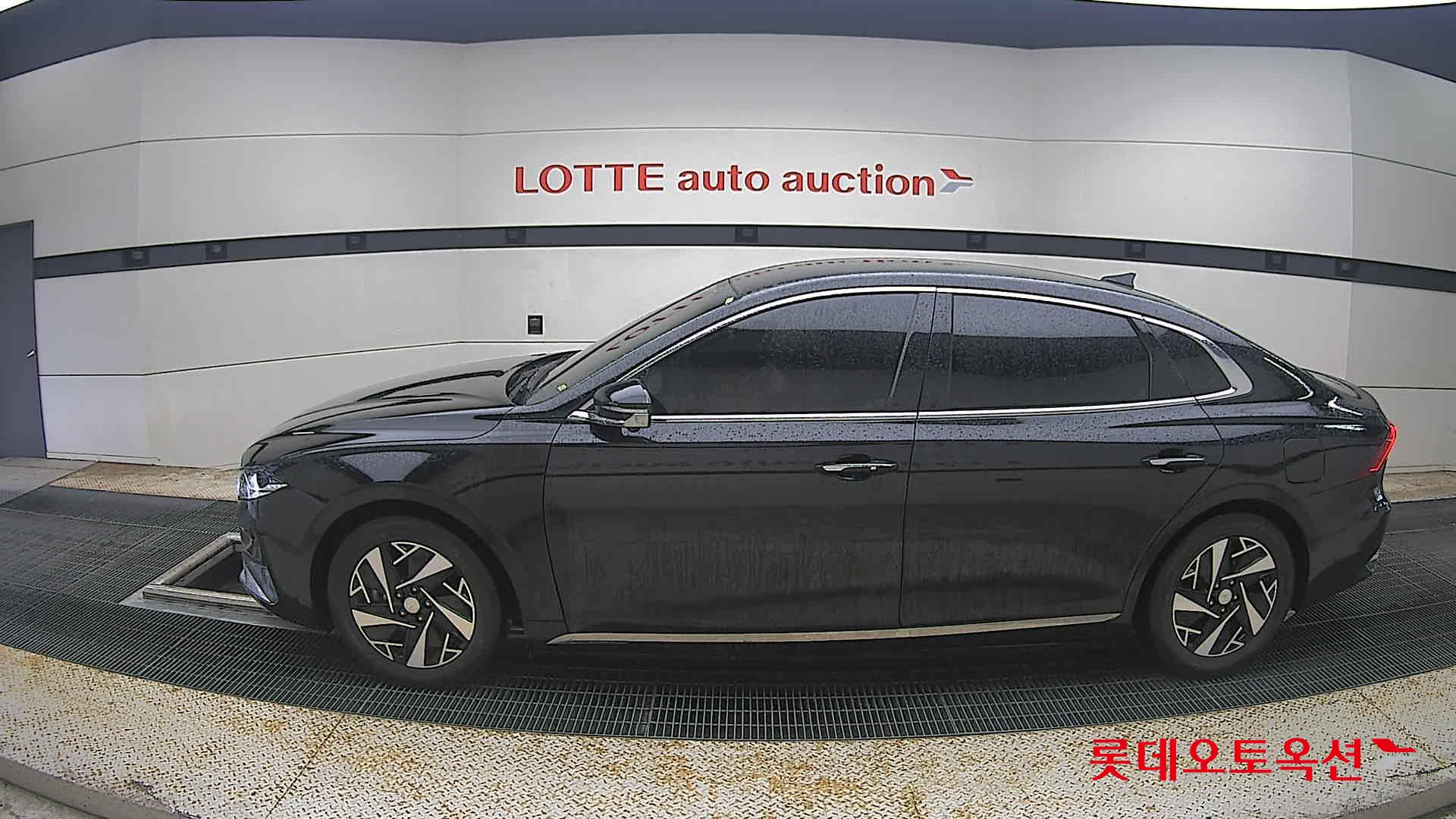 2022 - hyundai grandeur