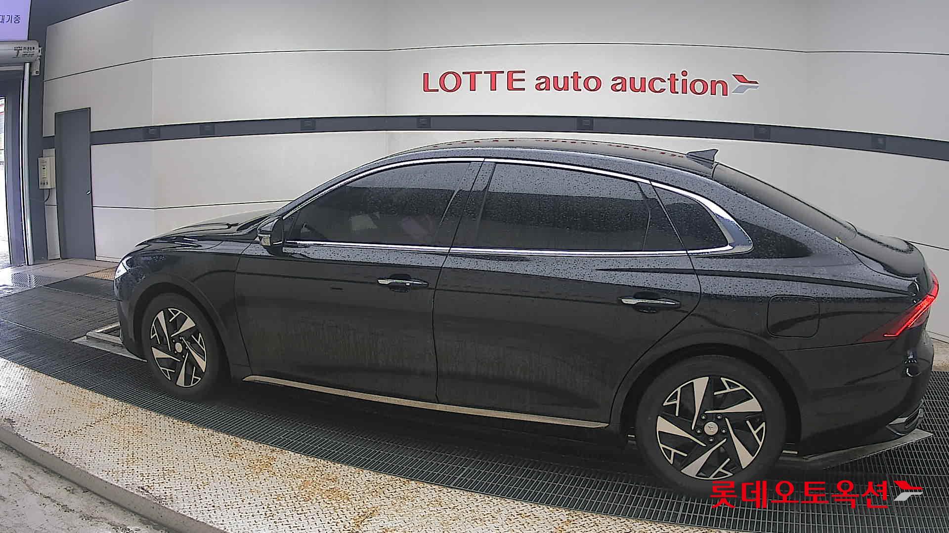 2022 - hyundai grandeur